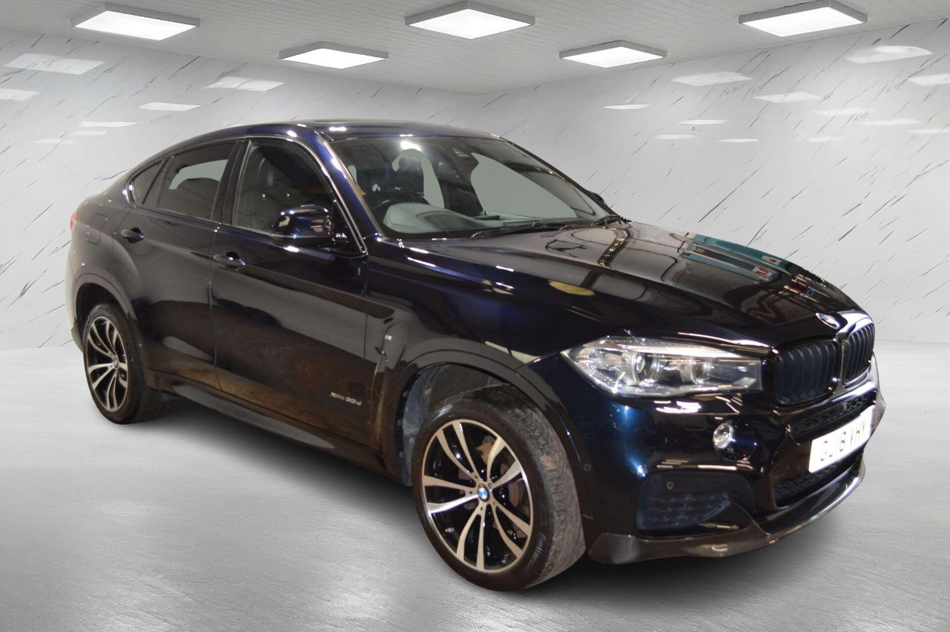 BMW X6 view 4