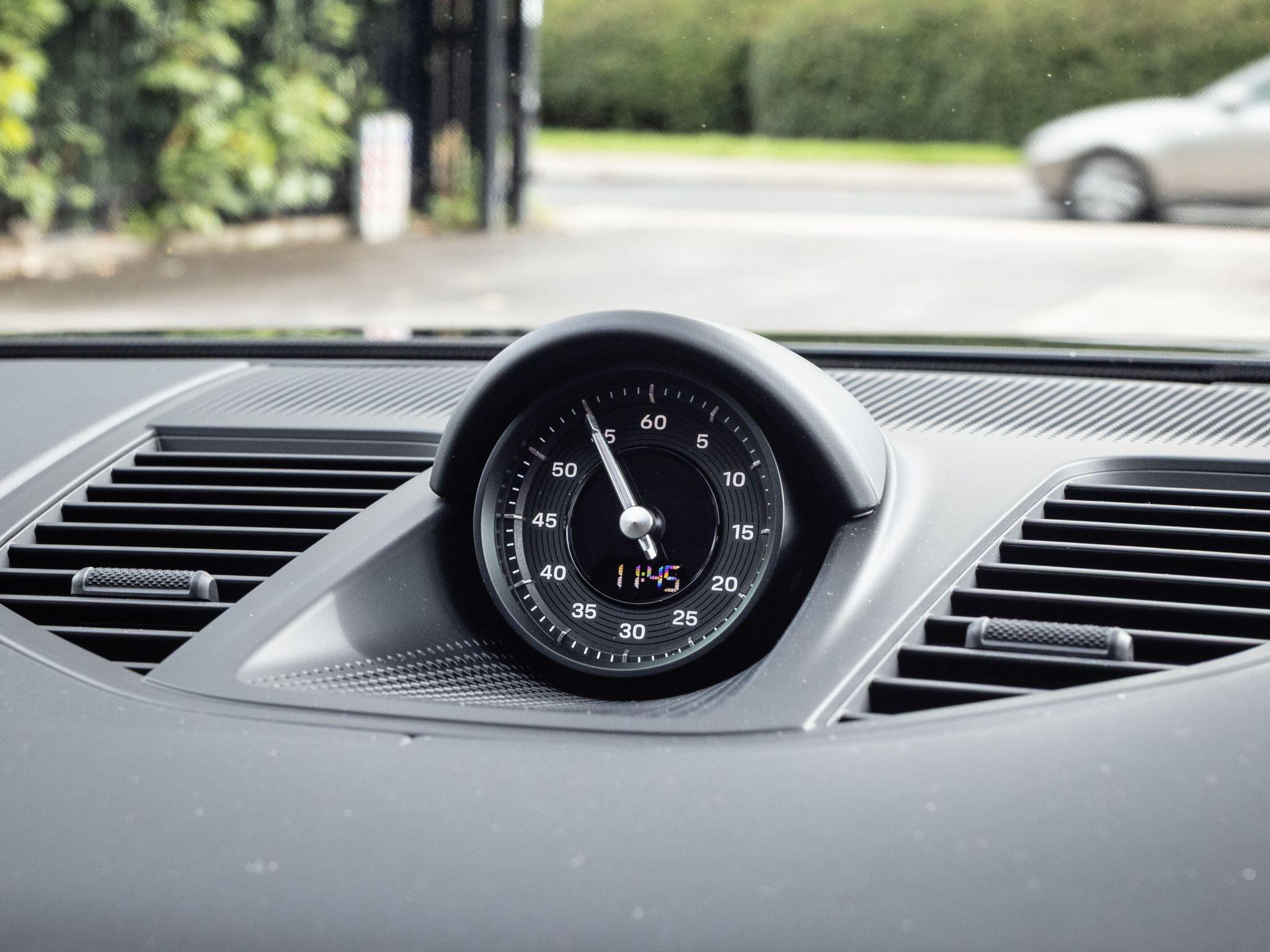 Porsche Panamera view 35