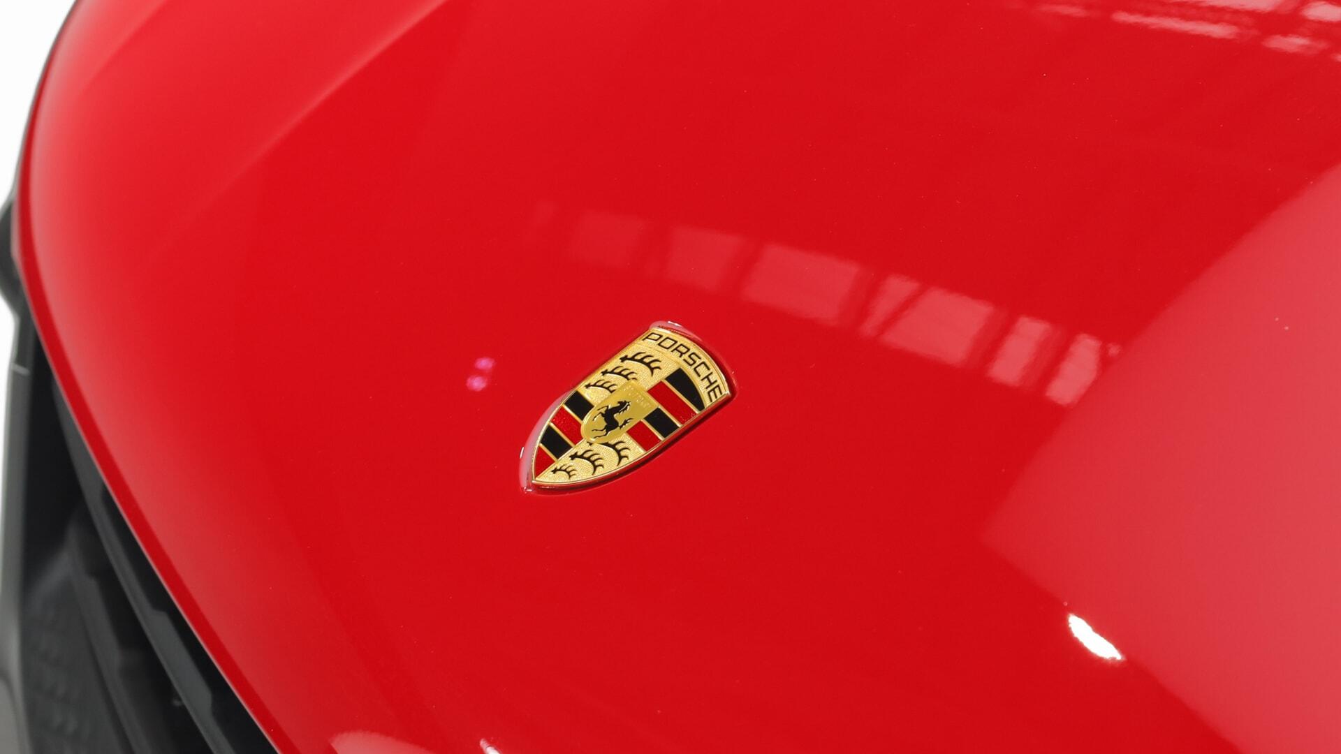 Porsche Macan view 29