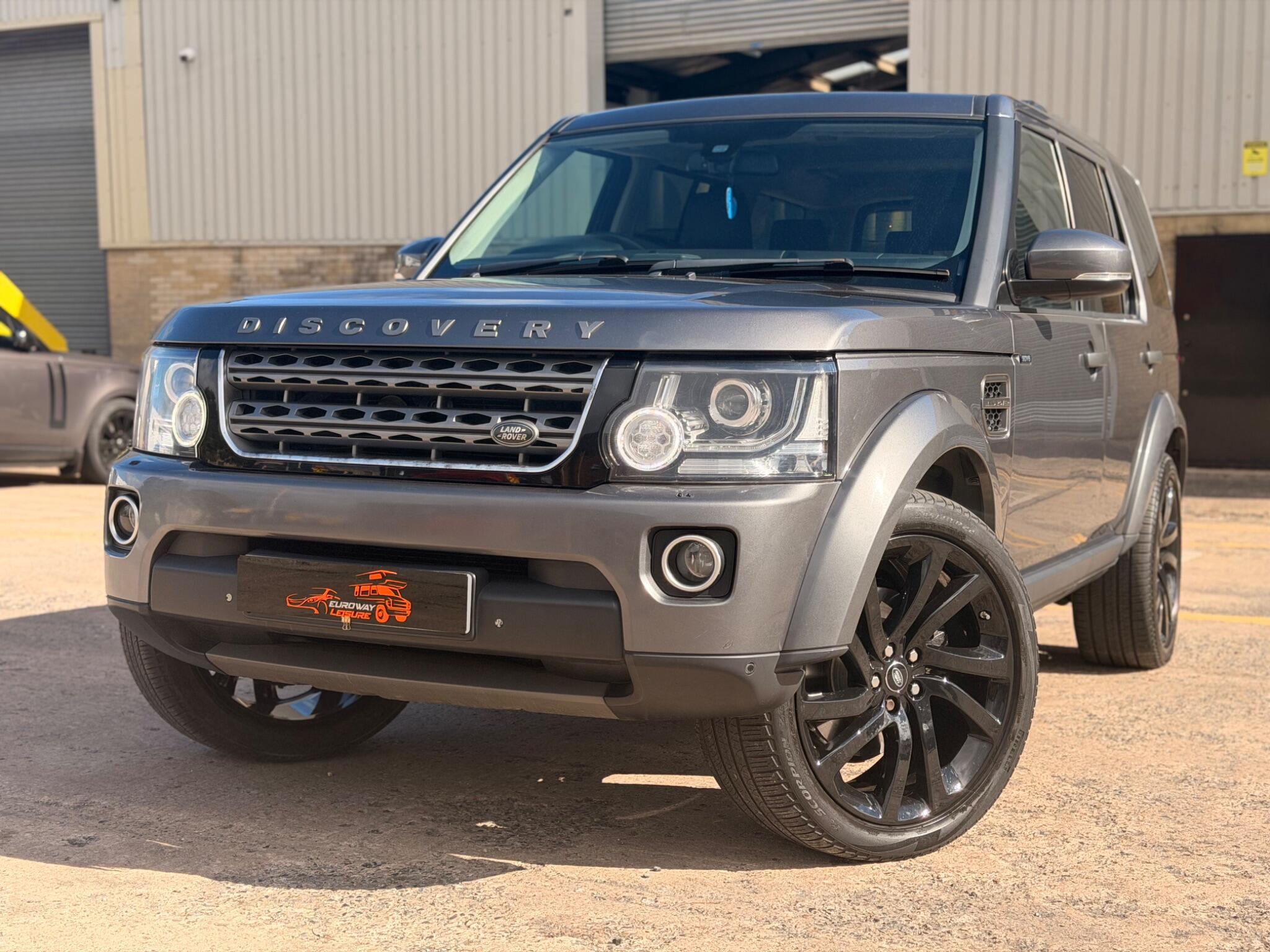 Land Rover Discovery view 12