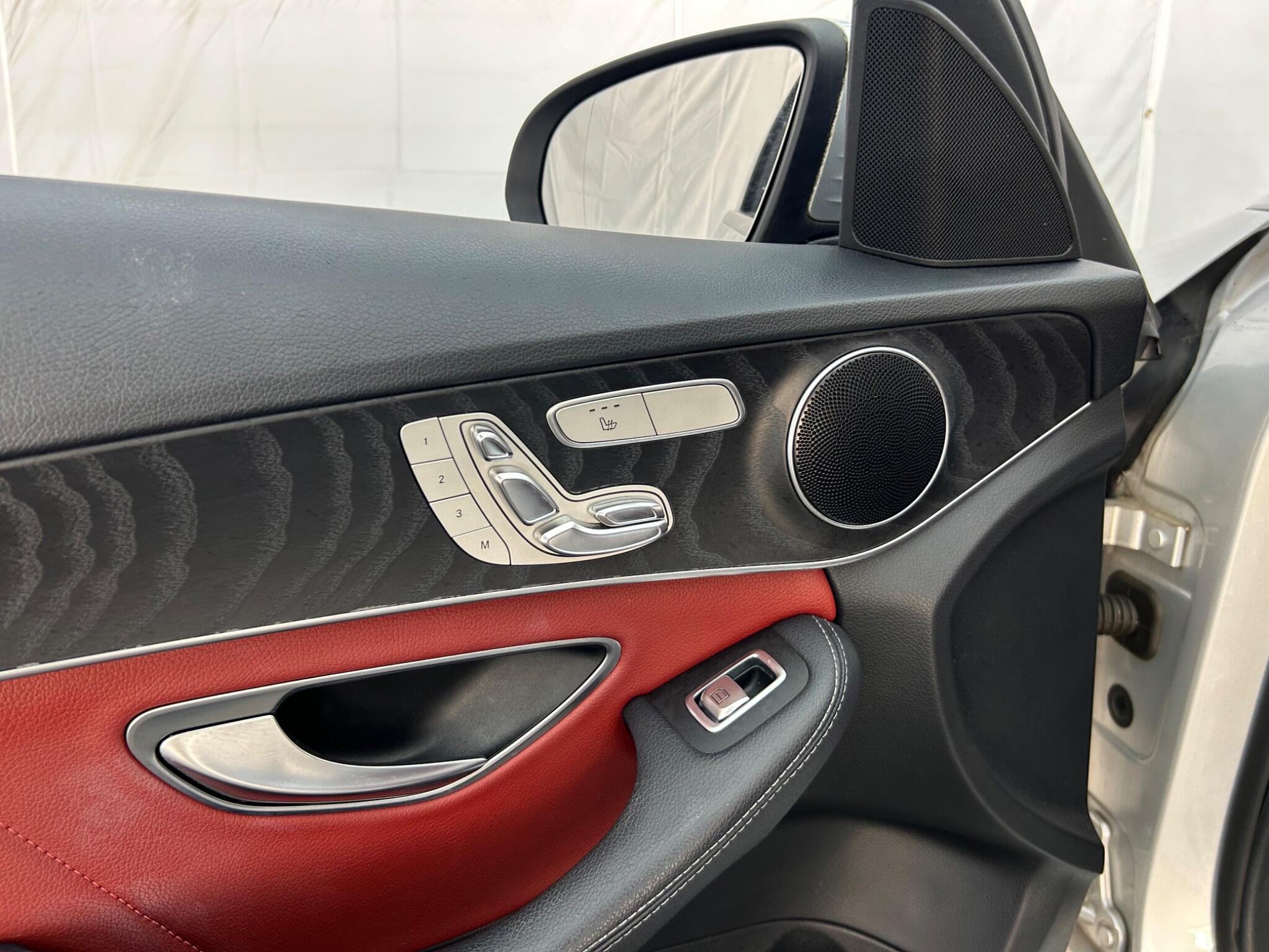 Mercedes-Benz C Class view 47