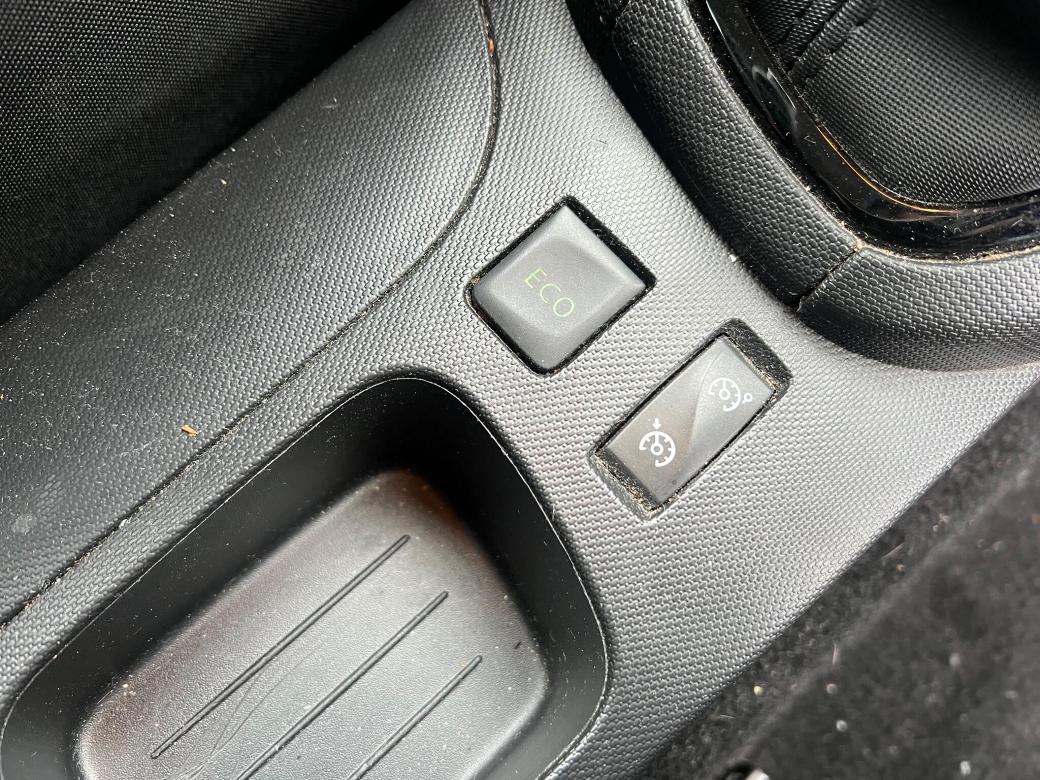 Renault Clio view 28