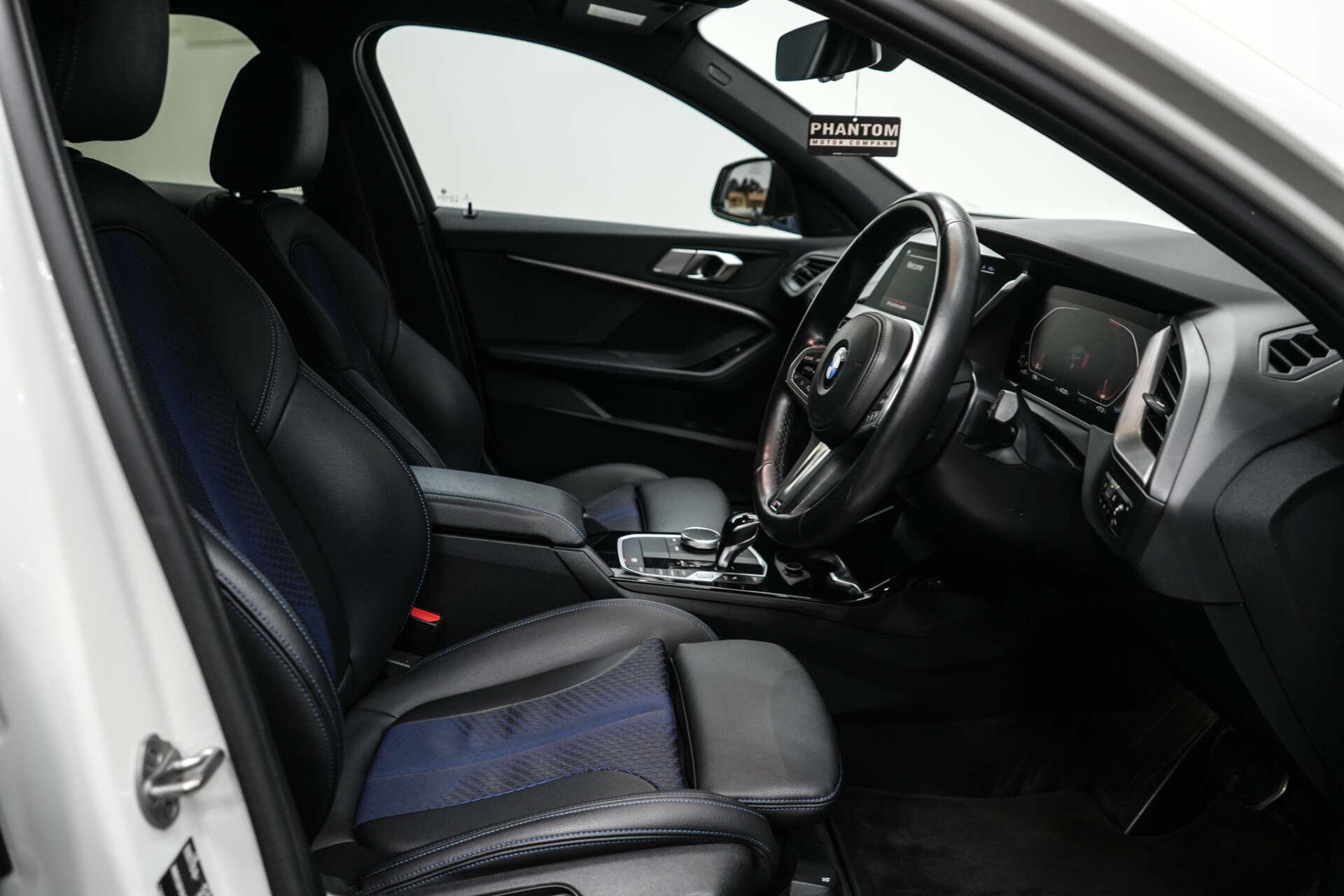BMW 1 Series view 18