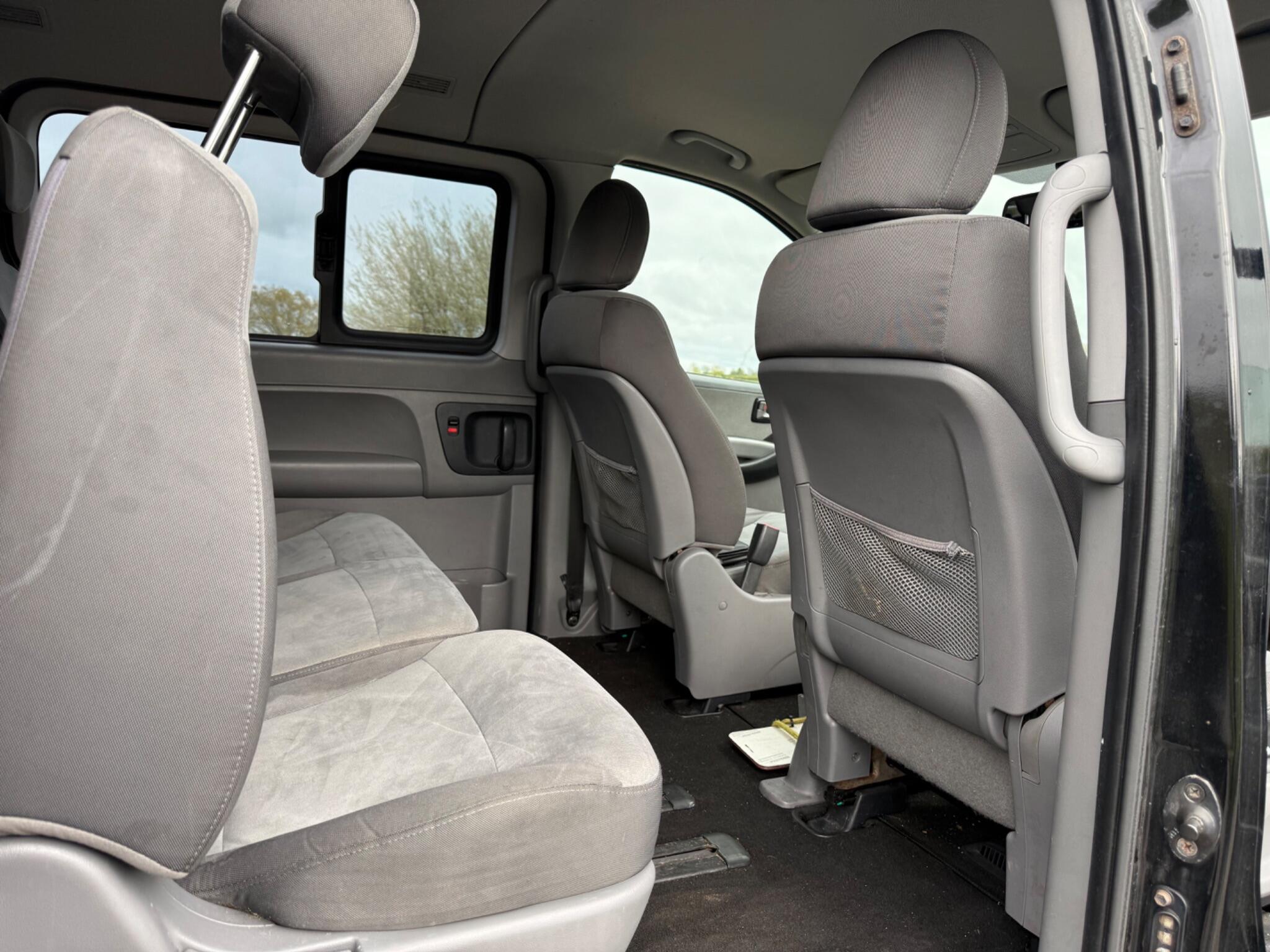 Hyundai i800 2.5 CRDi SE Auto Euro 6 5dr — photo 35 of 100