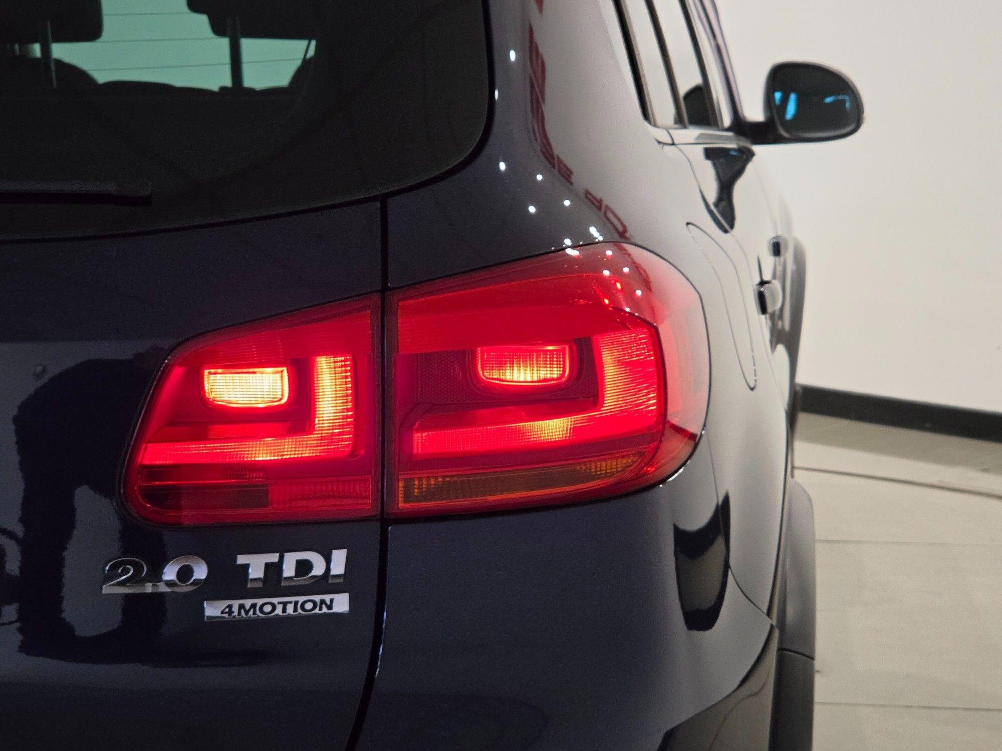 Volkswagen Tiguan view 17