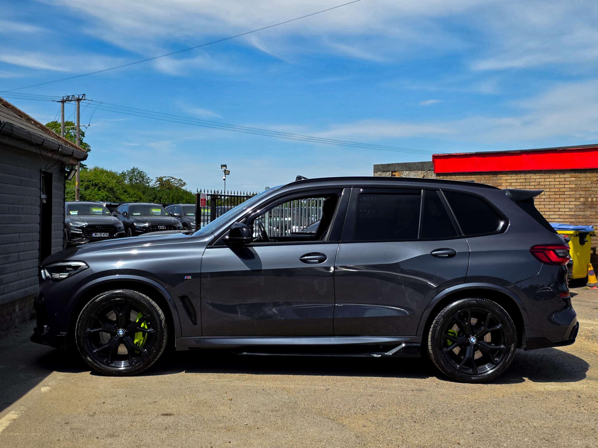 BMW X5 view 56