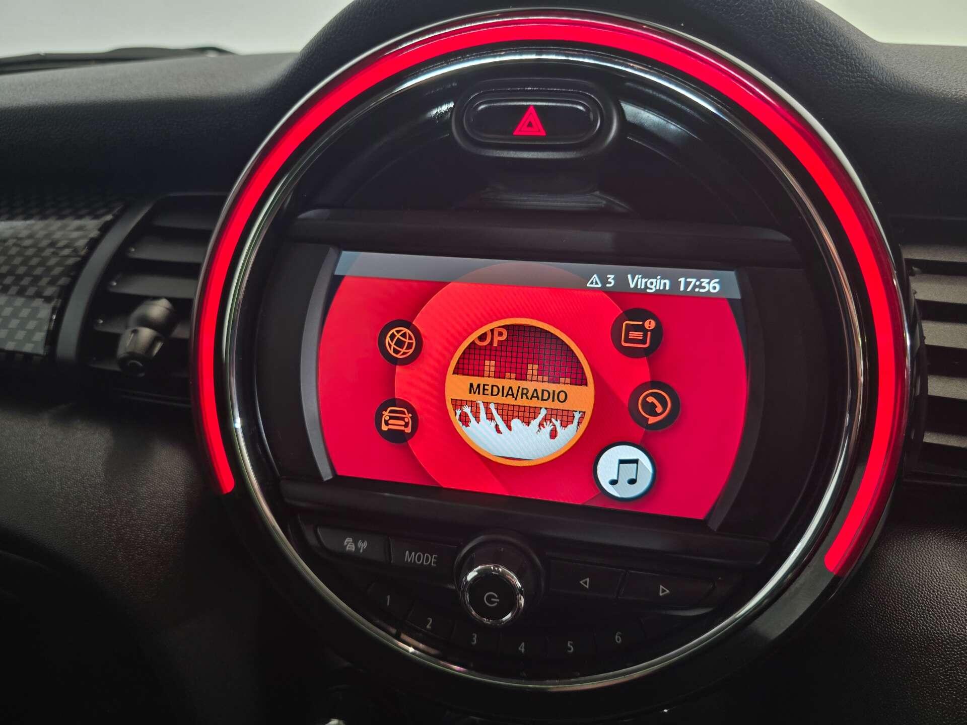 Mini Hatch view 29