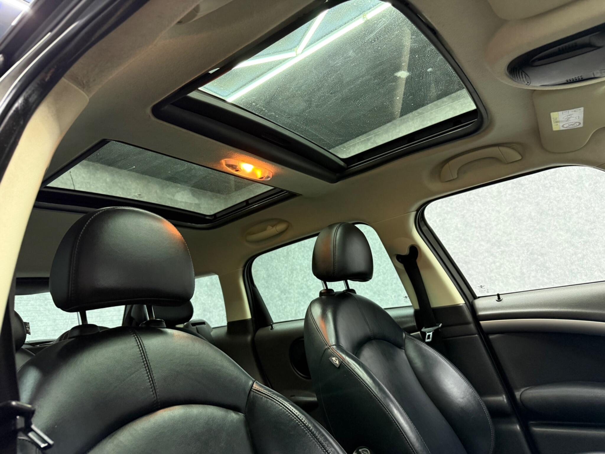 Mini Countryman view 8