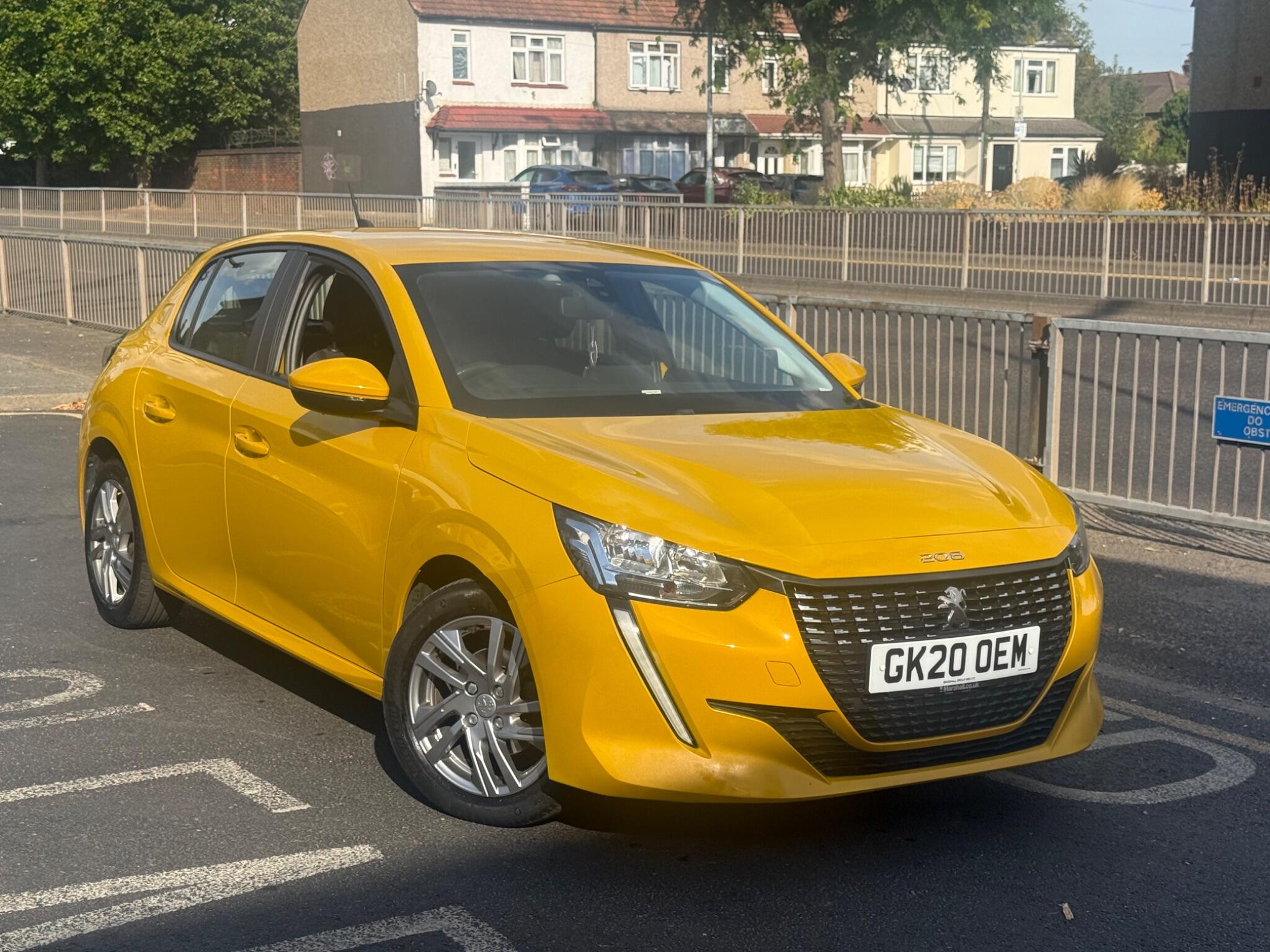 2020 Peugeot 208 in Yellow for sale