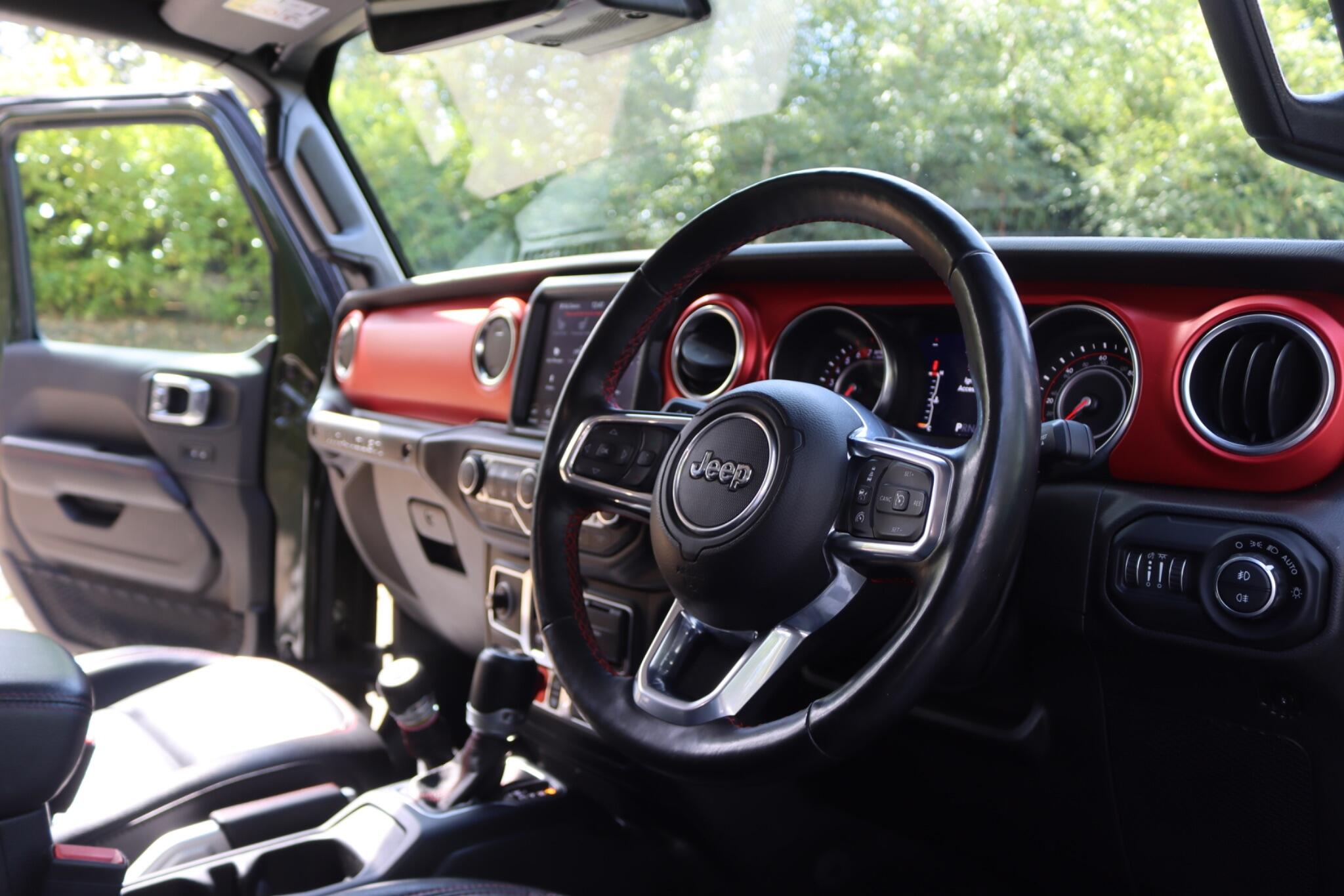 Jeep Wrangler view 26