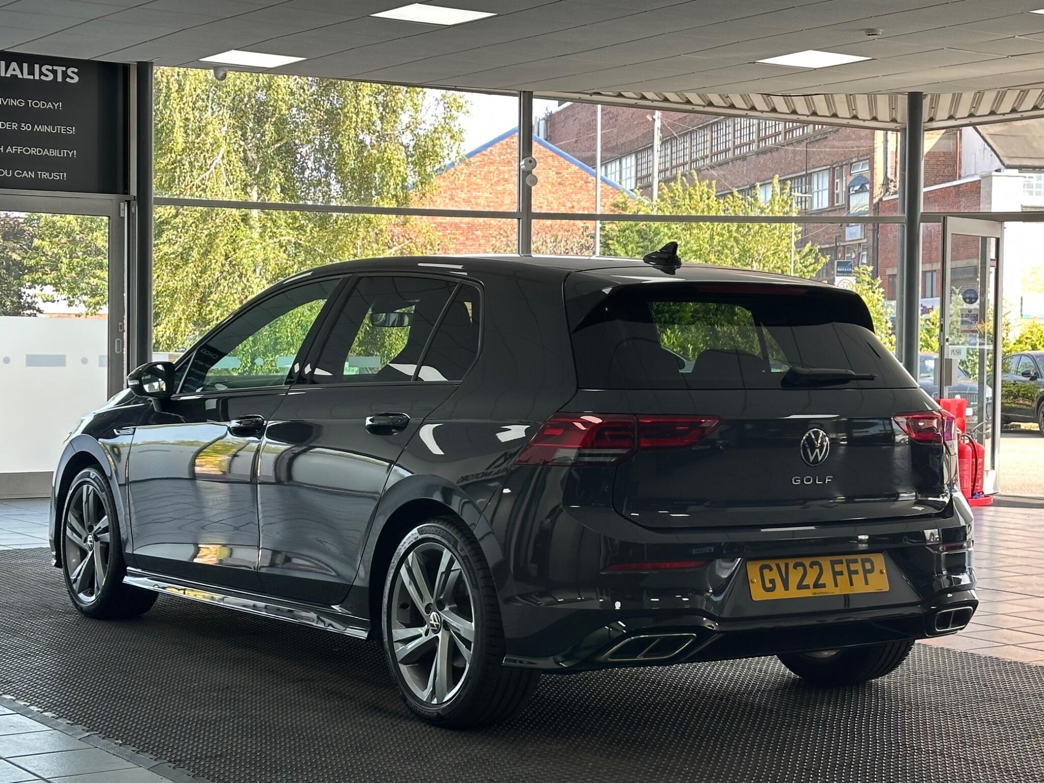 Volkswagen Golf view 11