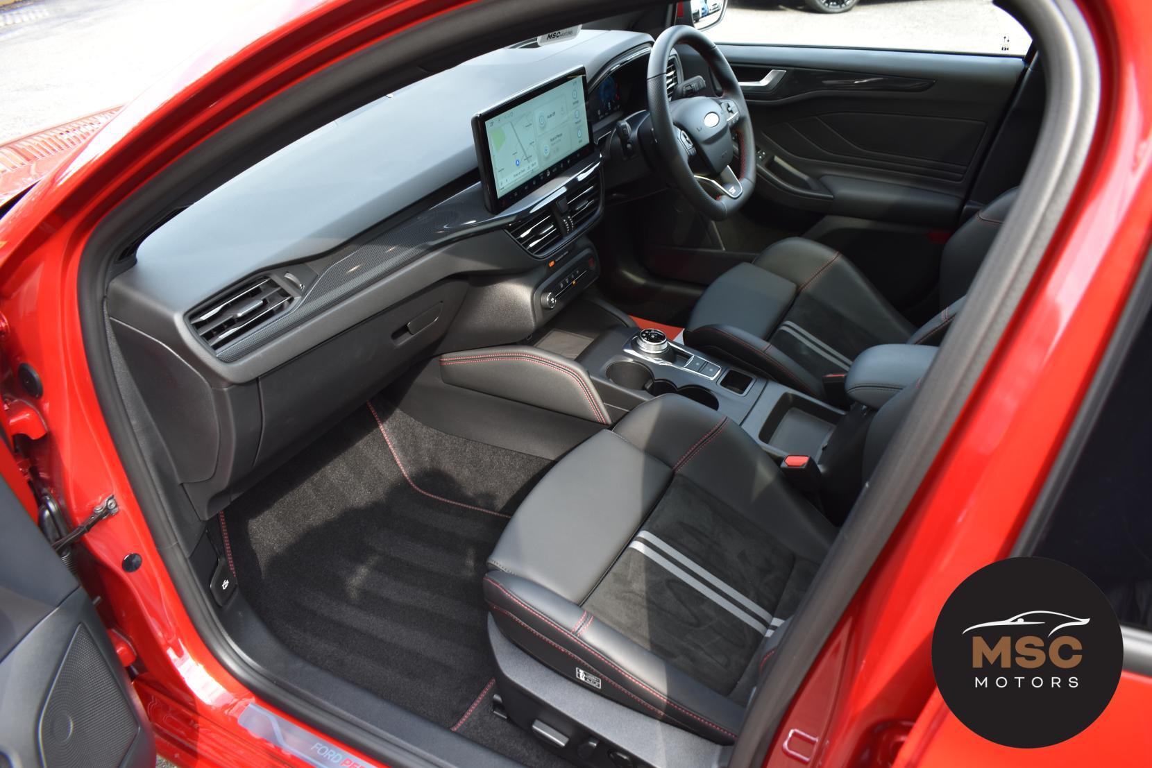 Ford Focus view 46