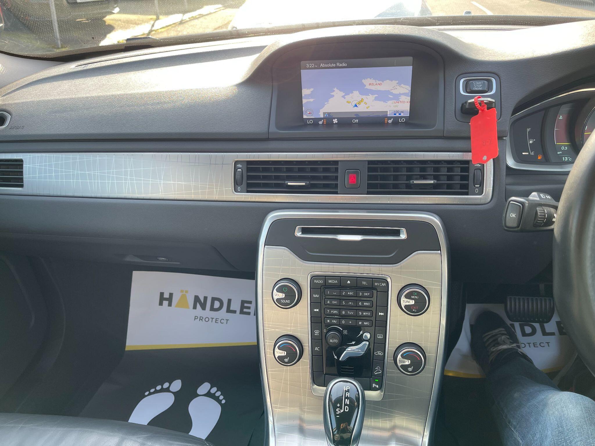 Volvo XC70 view 44