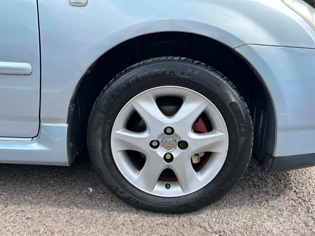 Toyota Corolla view 8