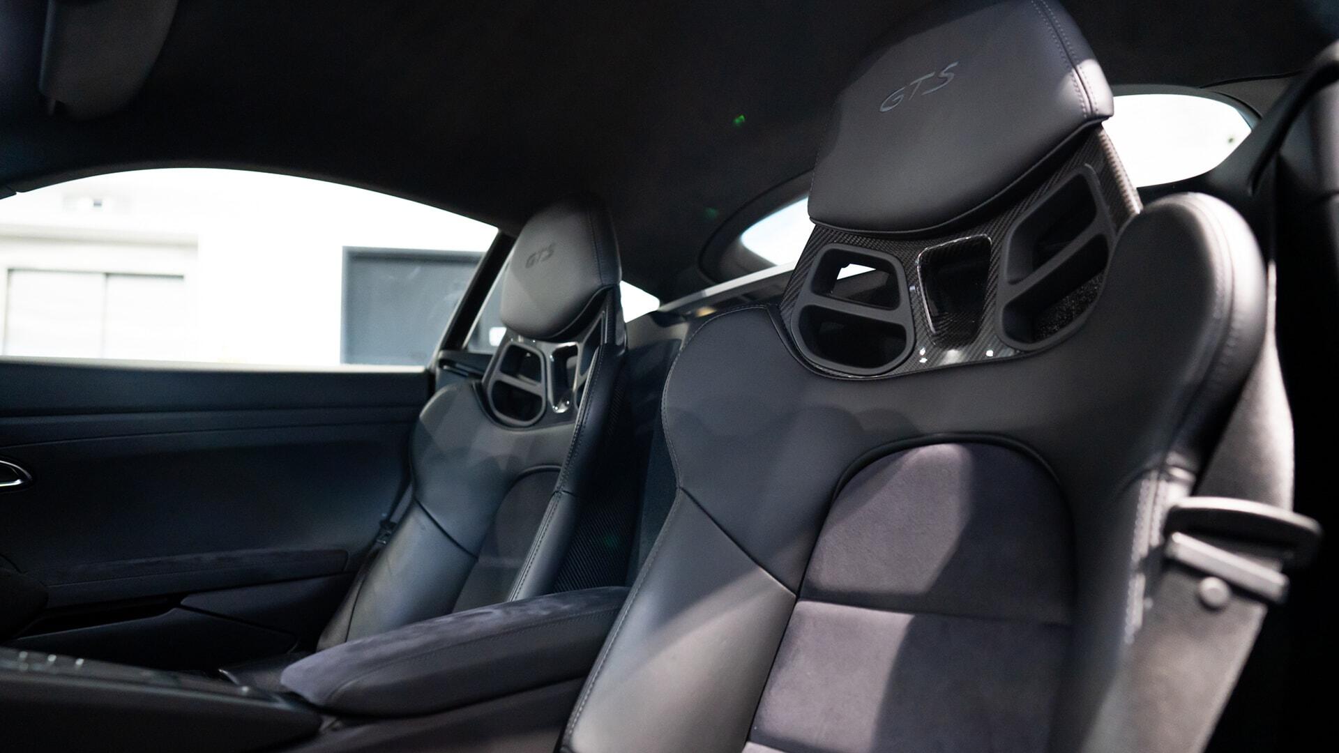 Porsche Cayman view 15