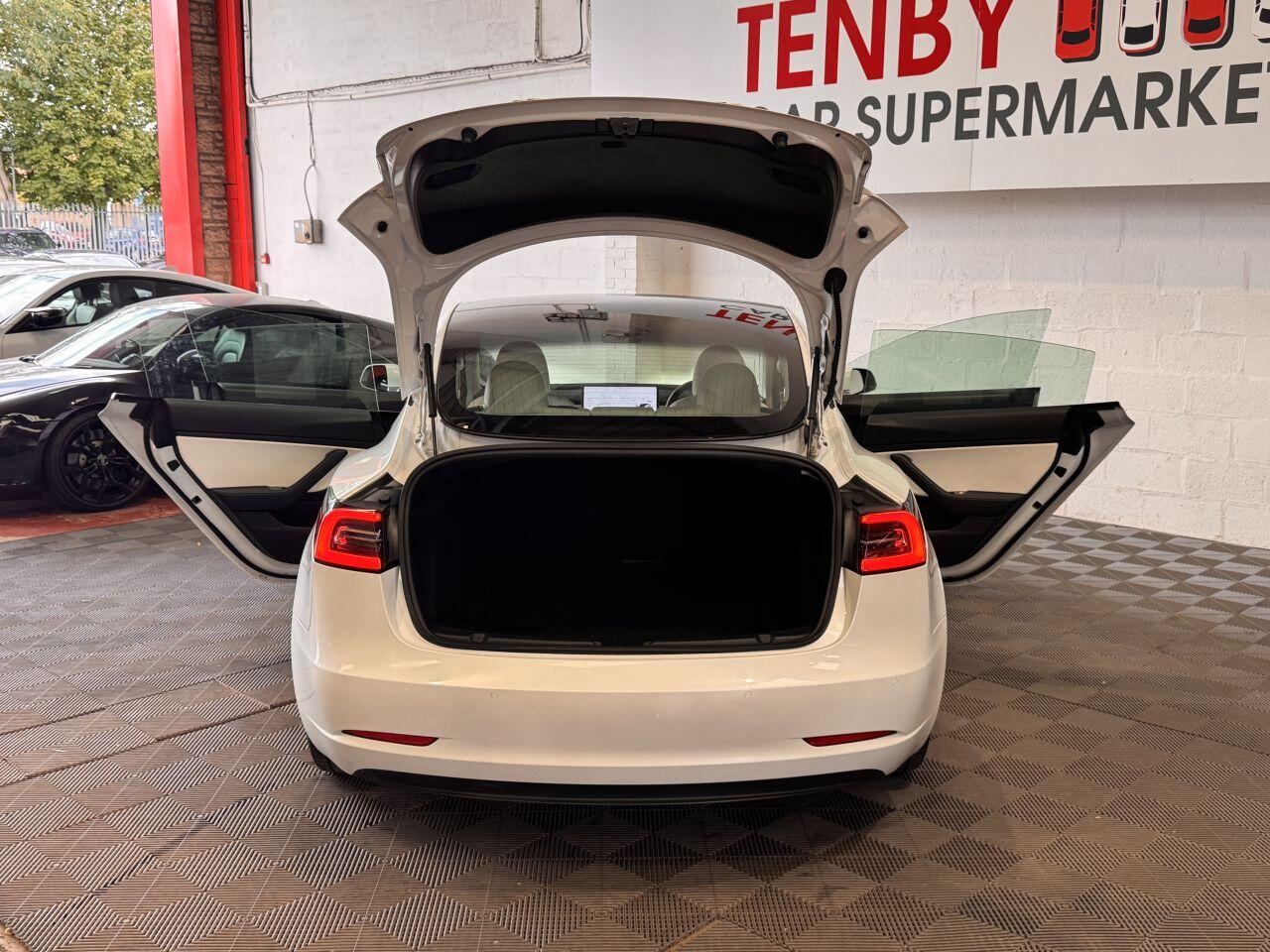 Tesla Model 3 view 14