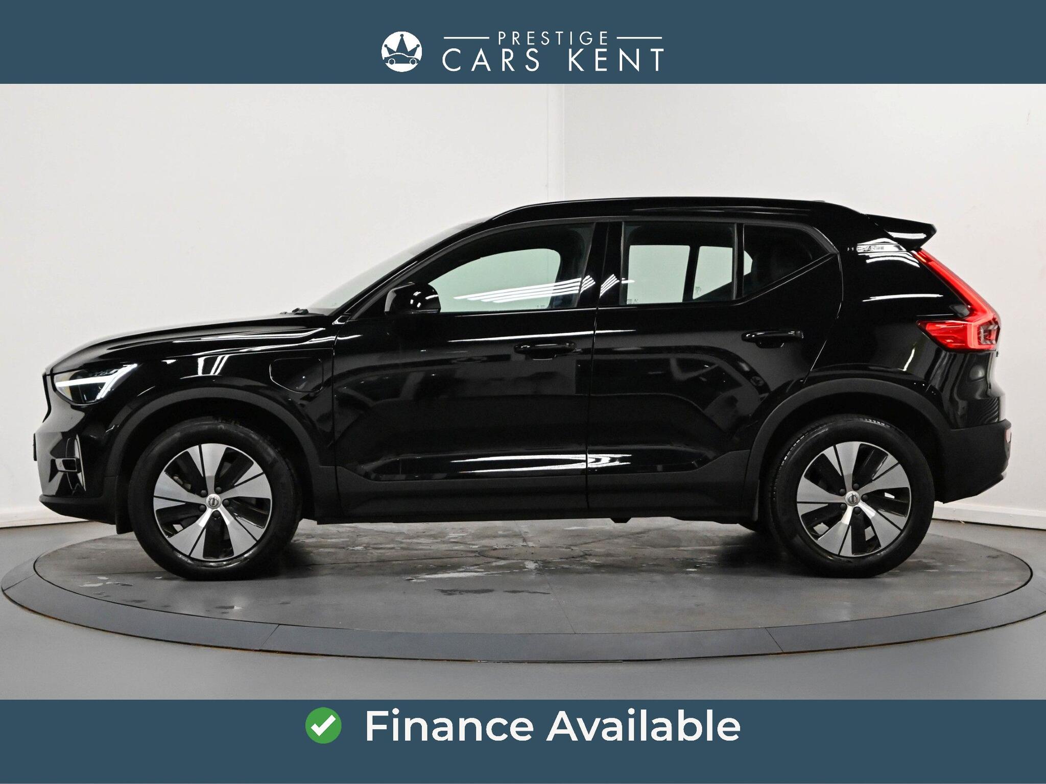 Volvo XC40 view 4