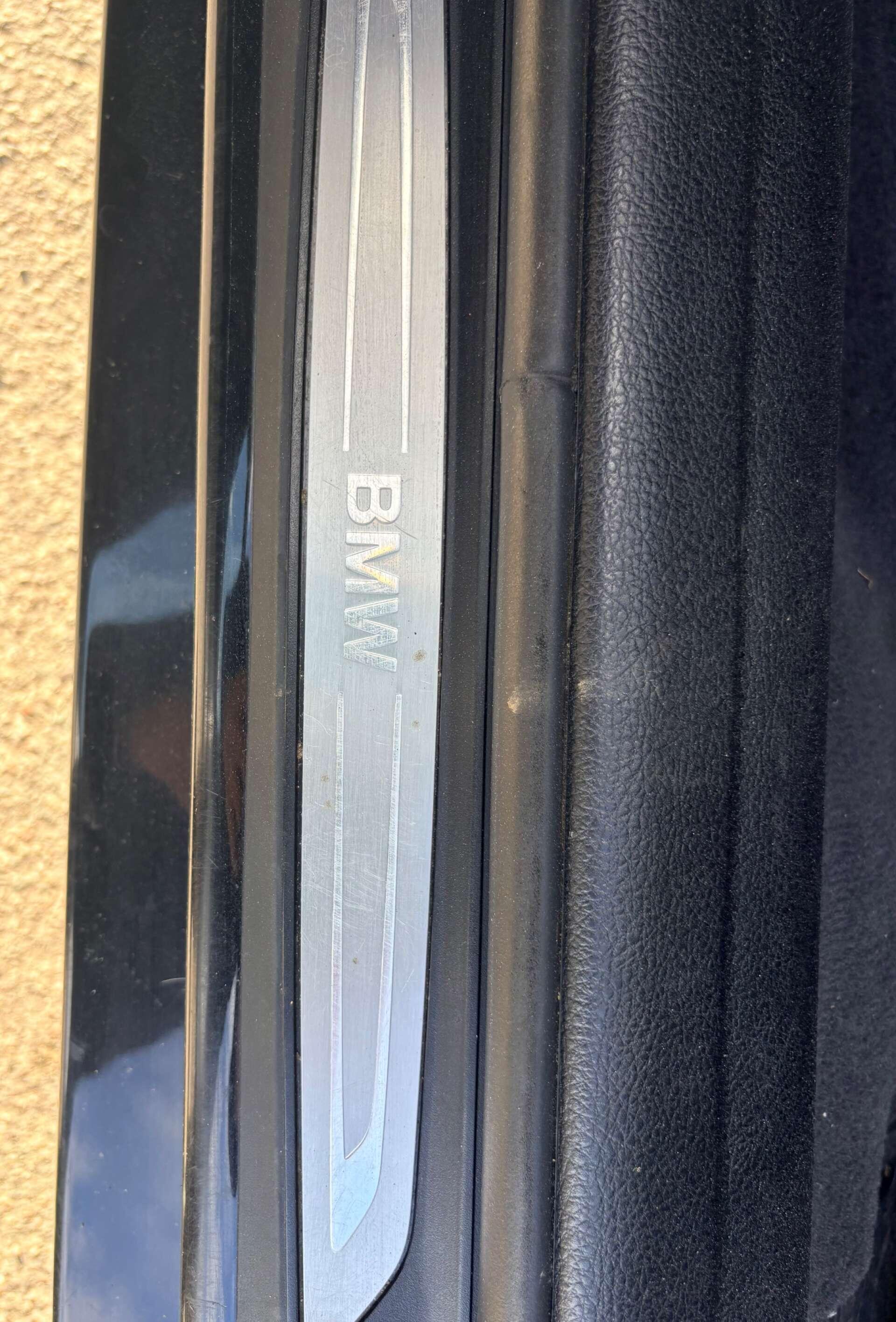 BMW 3 Series view 26