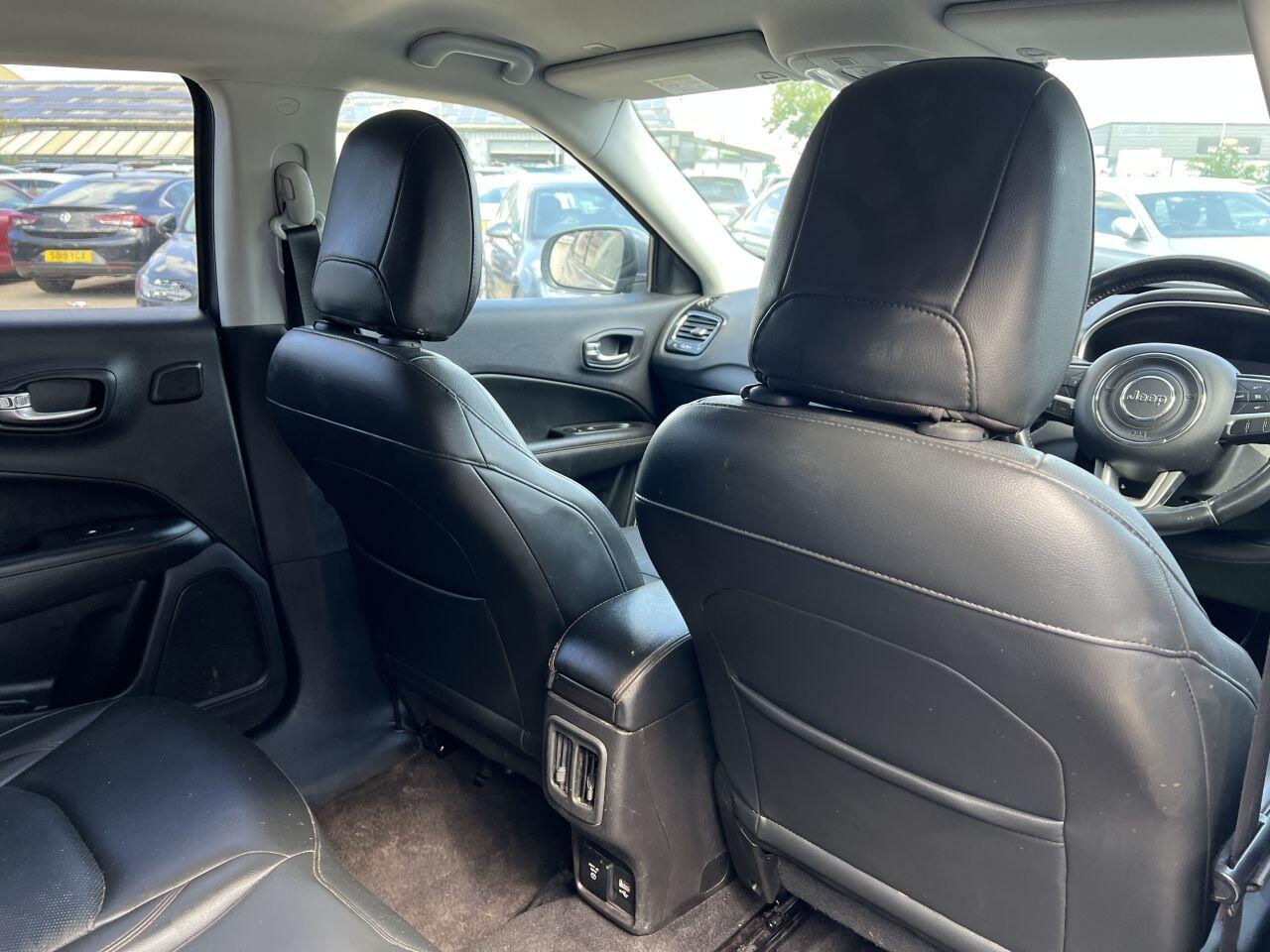 Jeep Compass view 19