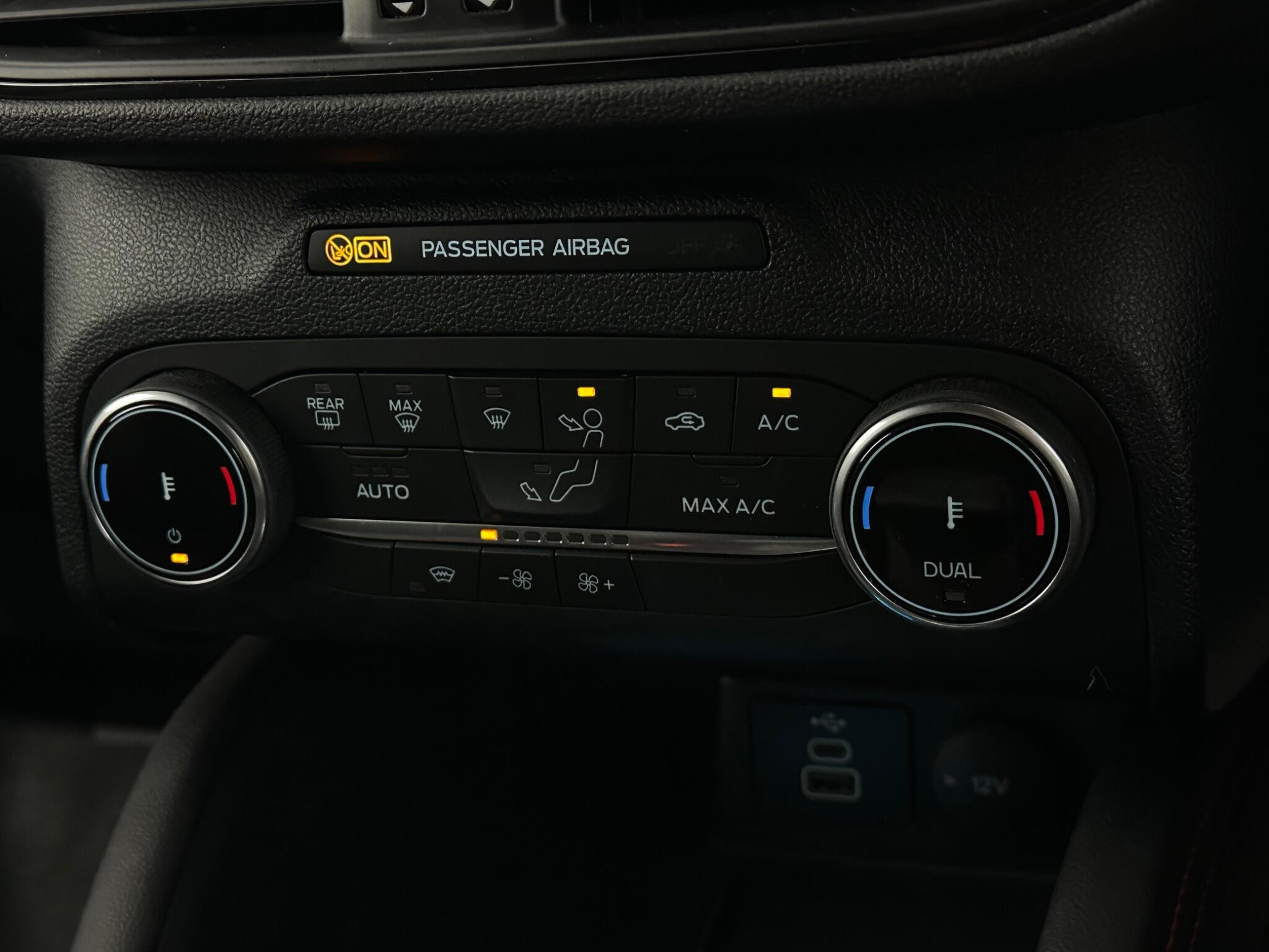 Ford Kuga view 22