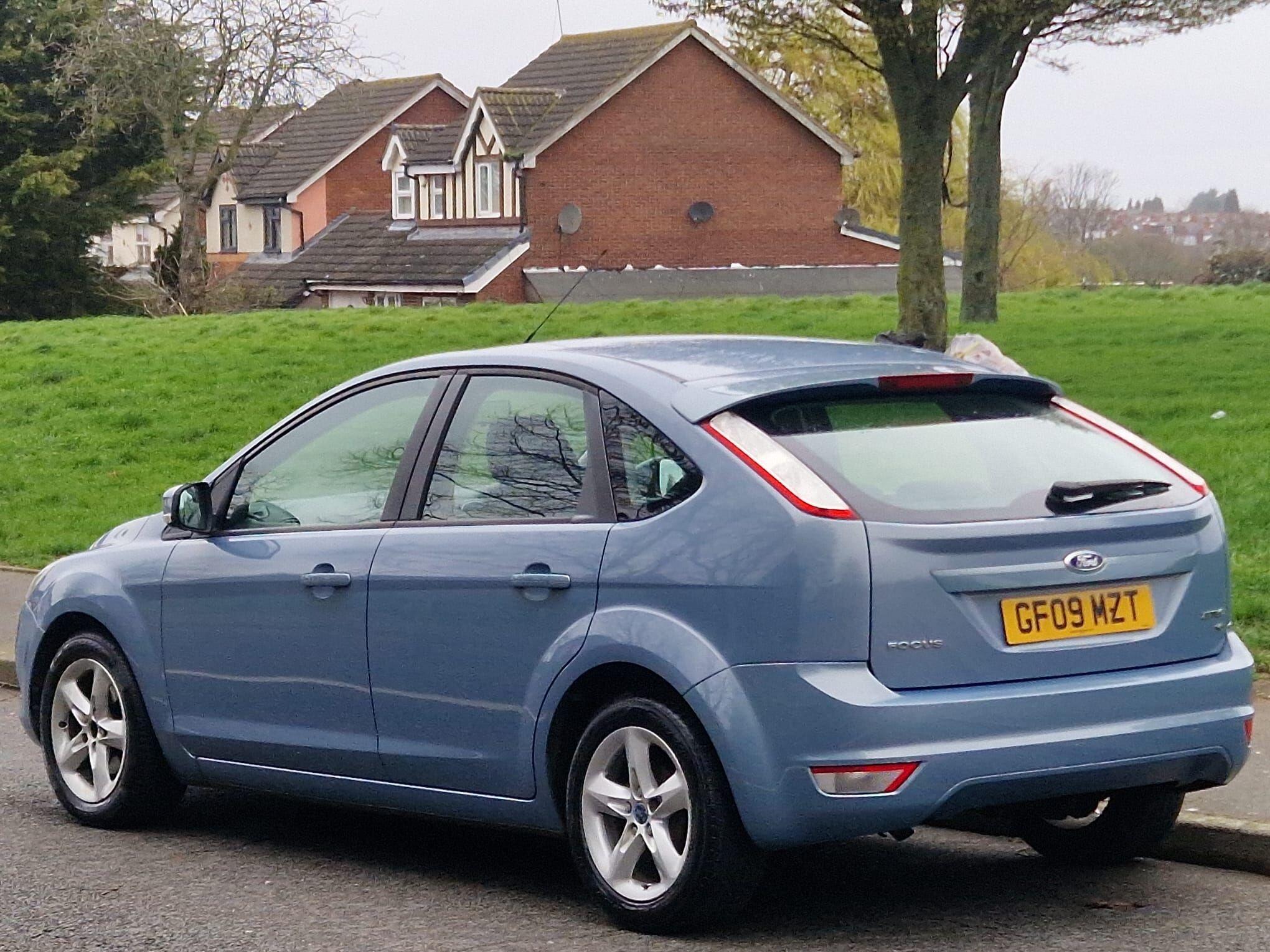 Ford Focus view 8
