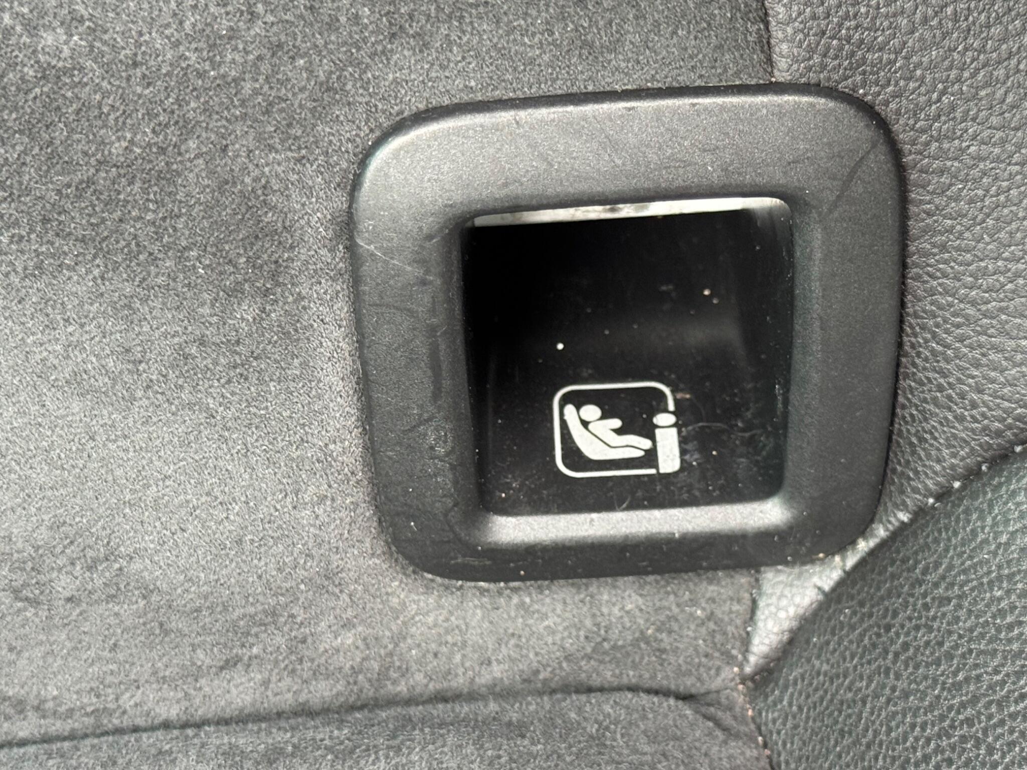 Volkswagen Passat view 35