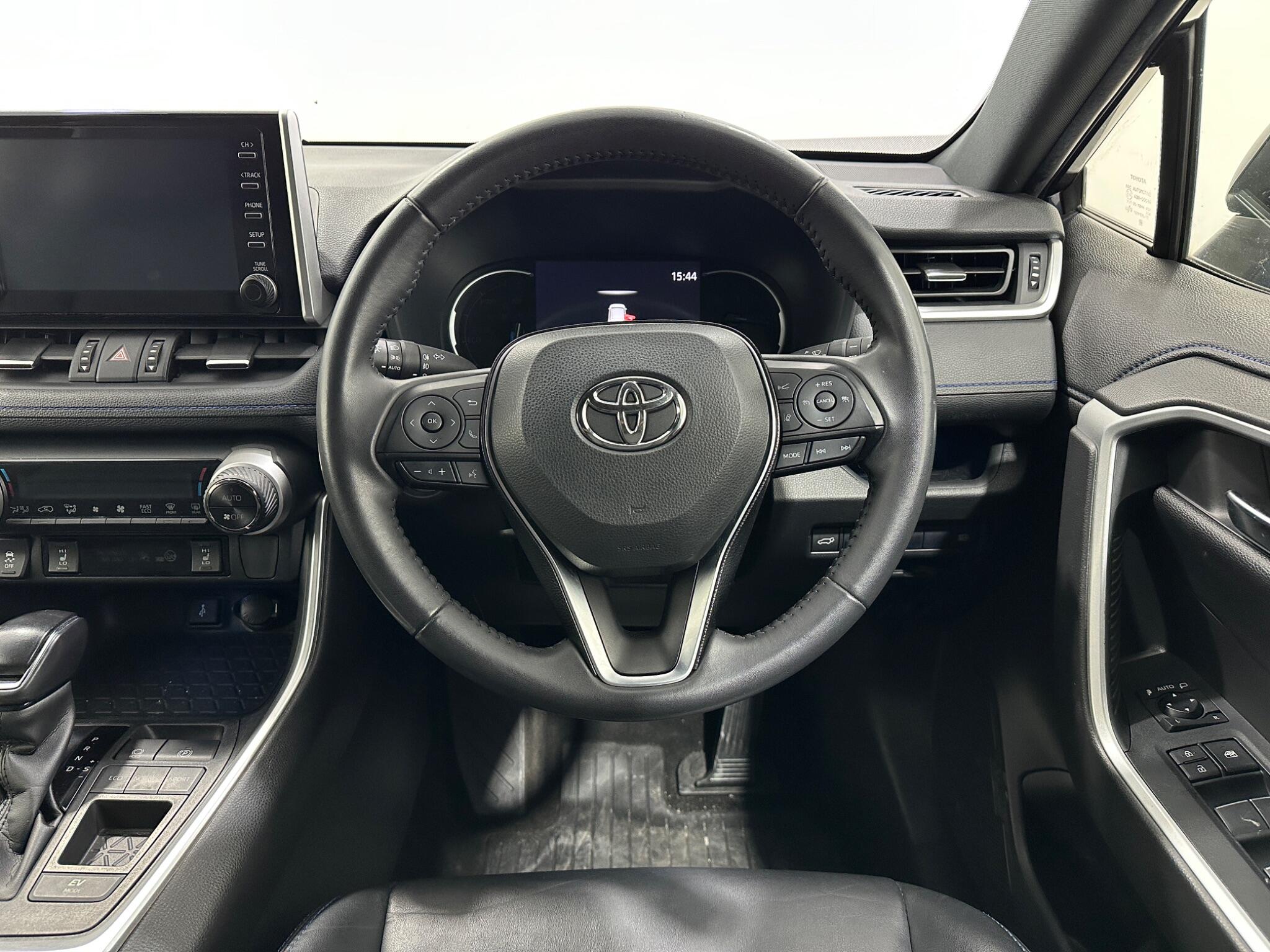 Toyota Rav4 view 13