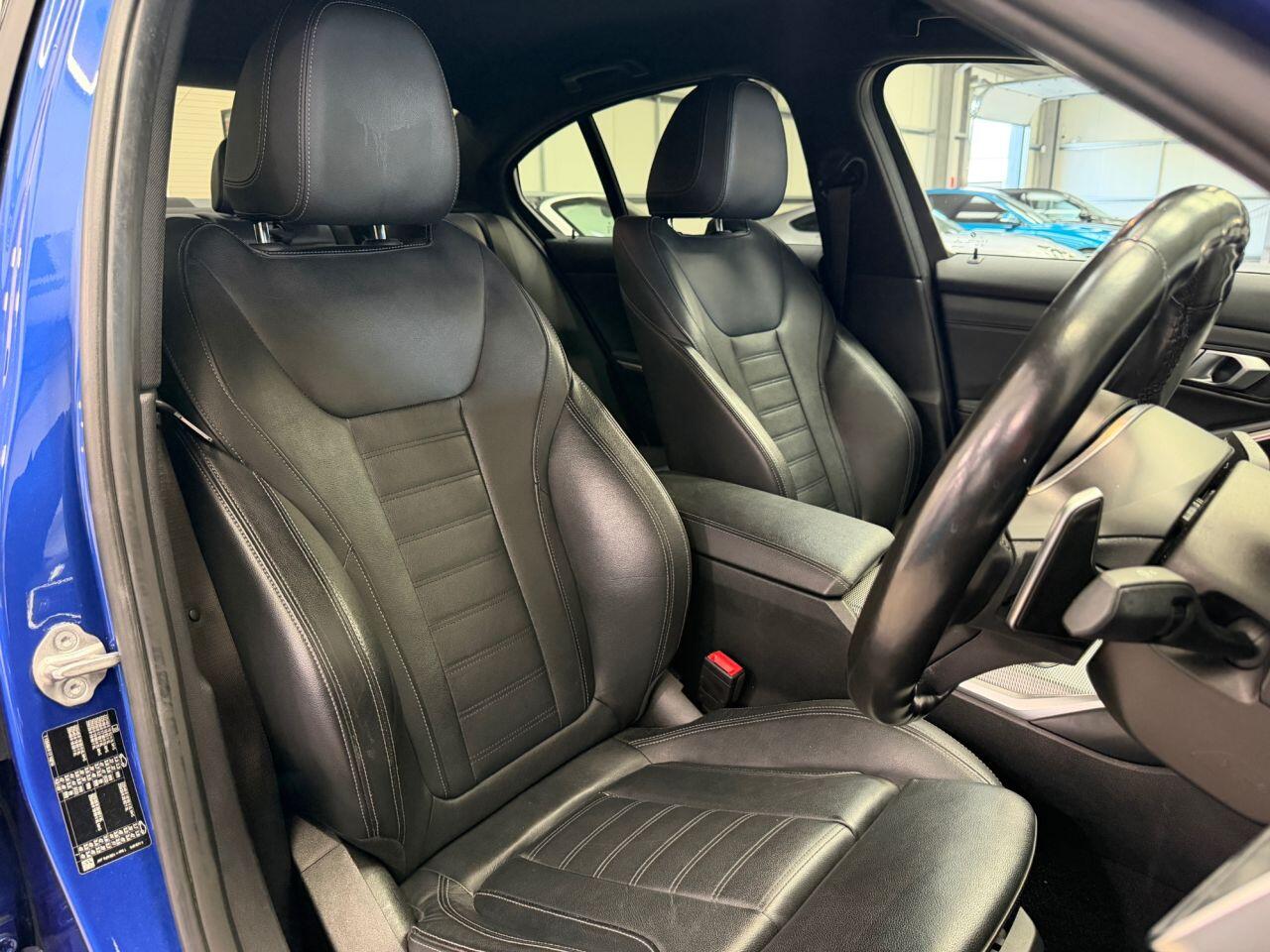 BMW 3 Series view 4