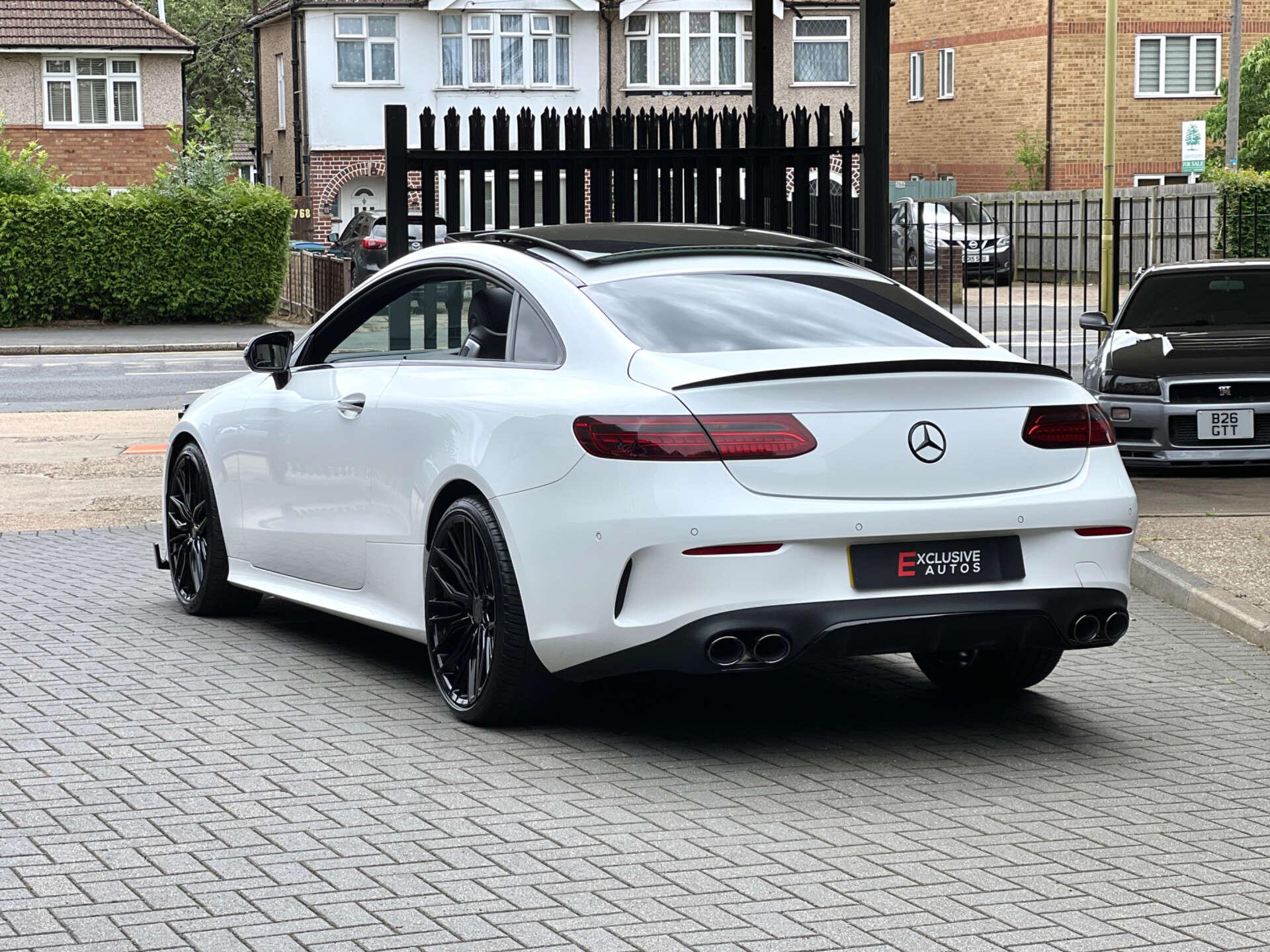 Mercedes-Benz E Class view 15