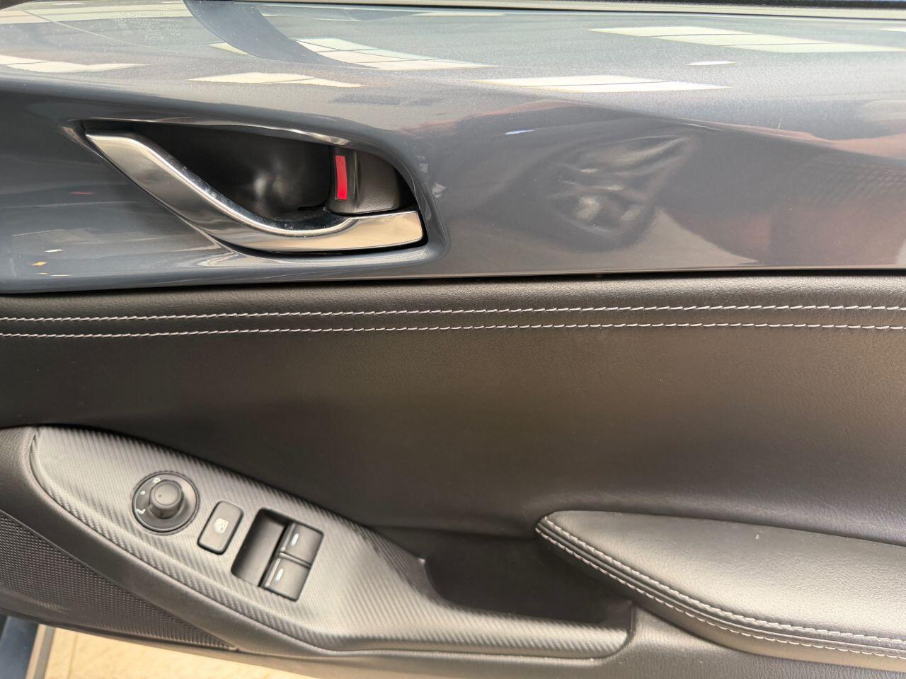 Mazda Skyactiv-G view 30