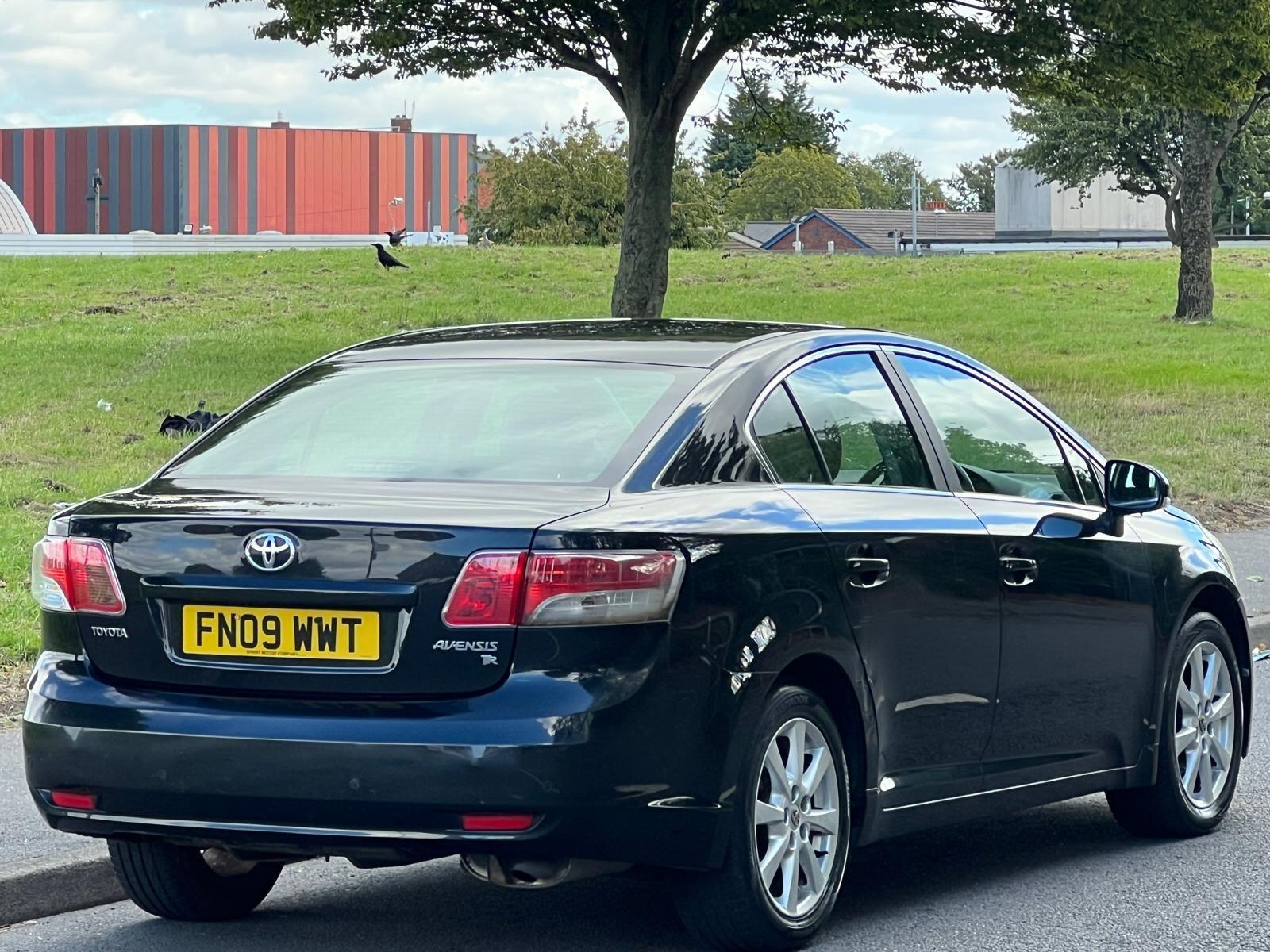 Toyota Avensis view 10