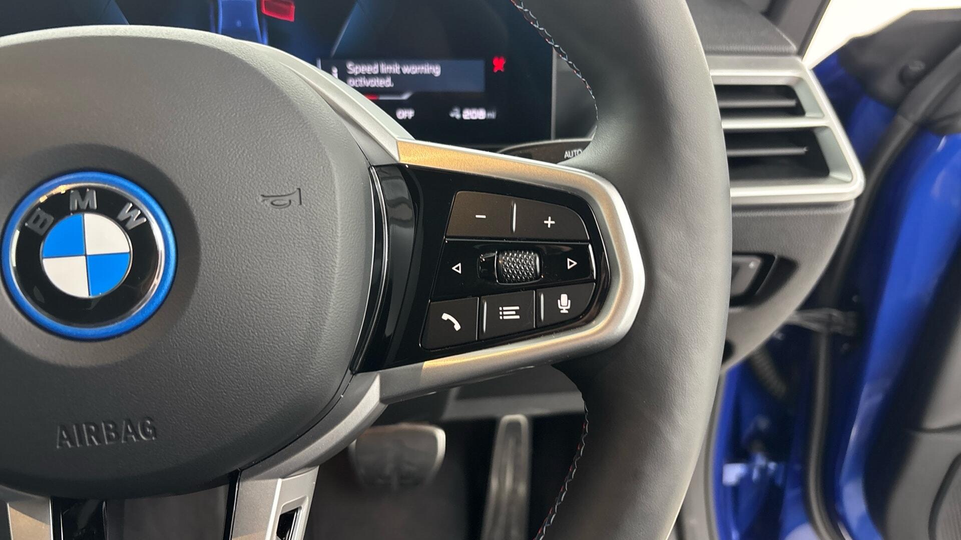 BMW i4 view 19