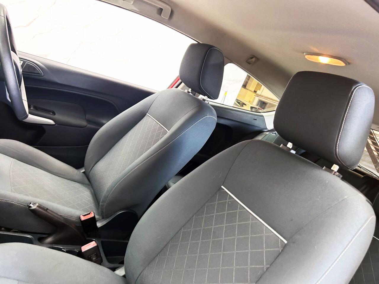 Ford Fiesta view 14