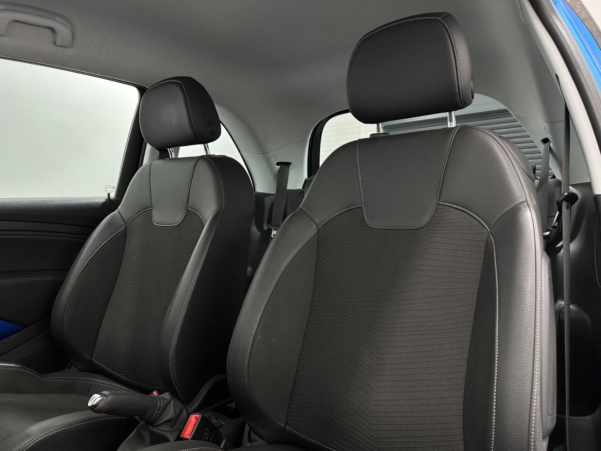 Vauxhall Adam view 32