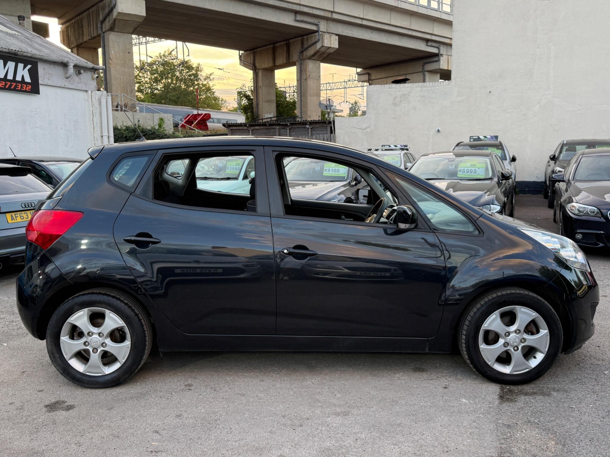 Kia Venga - Image 19