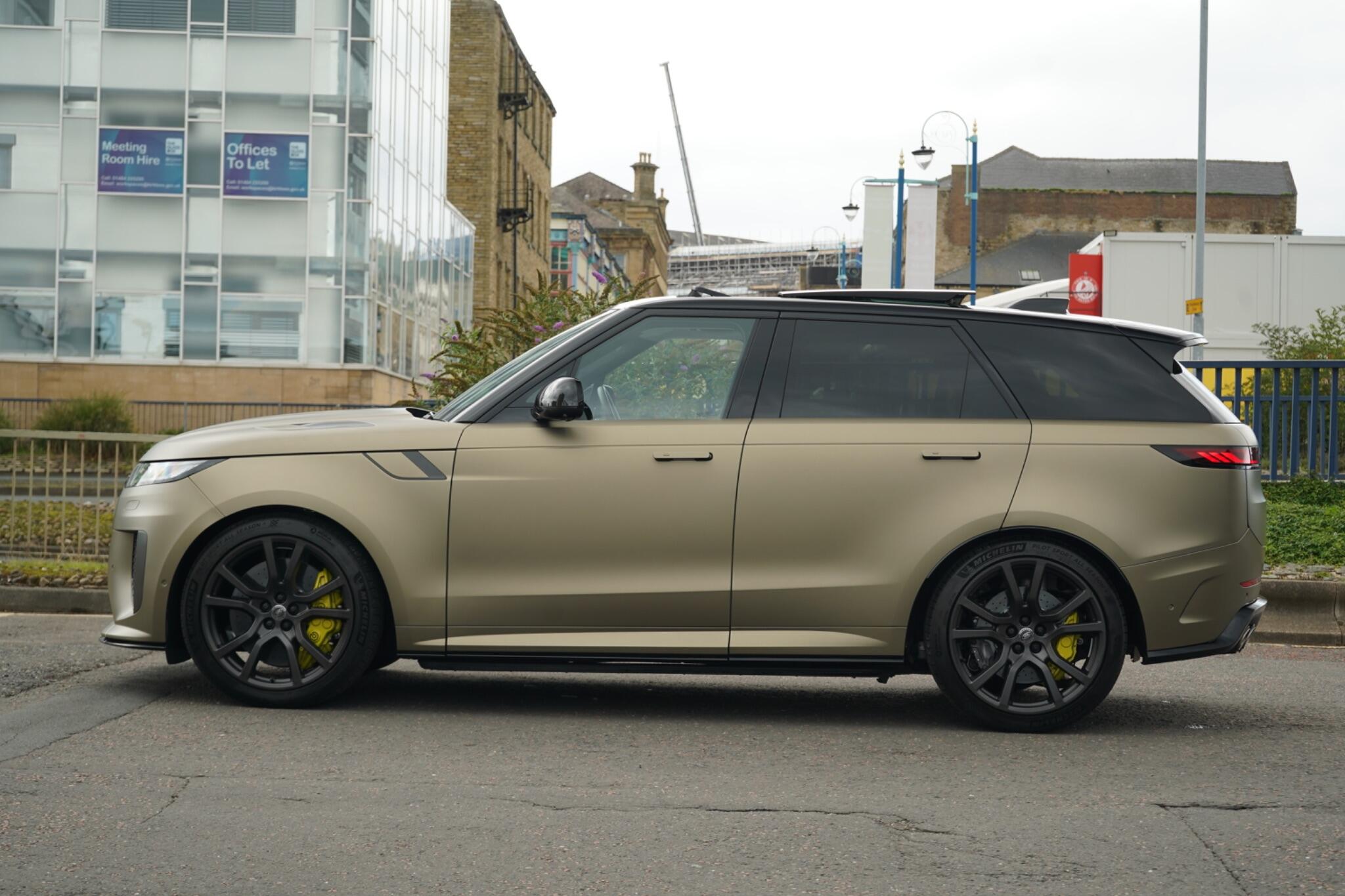 Land Rover Range Rover Sport view 10