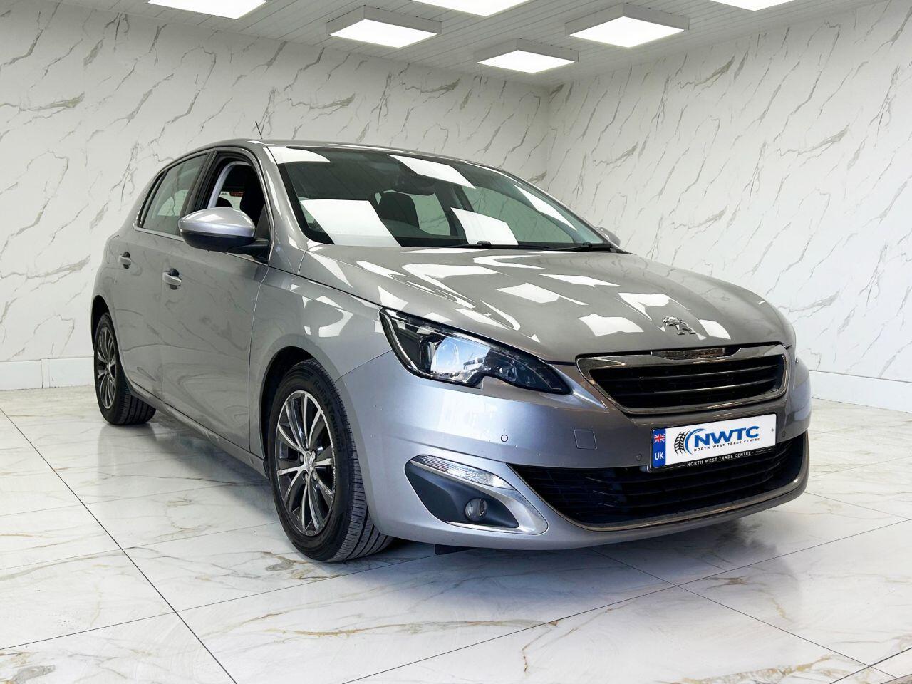 Peugeot 308 view 4