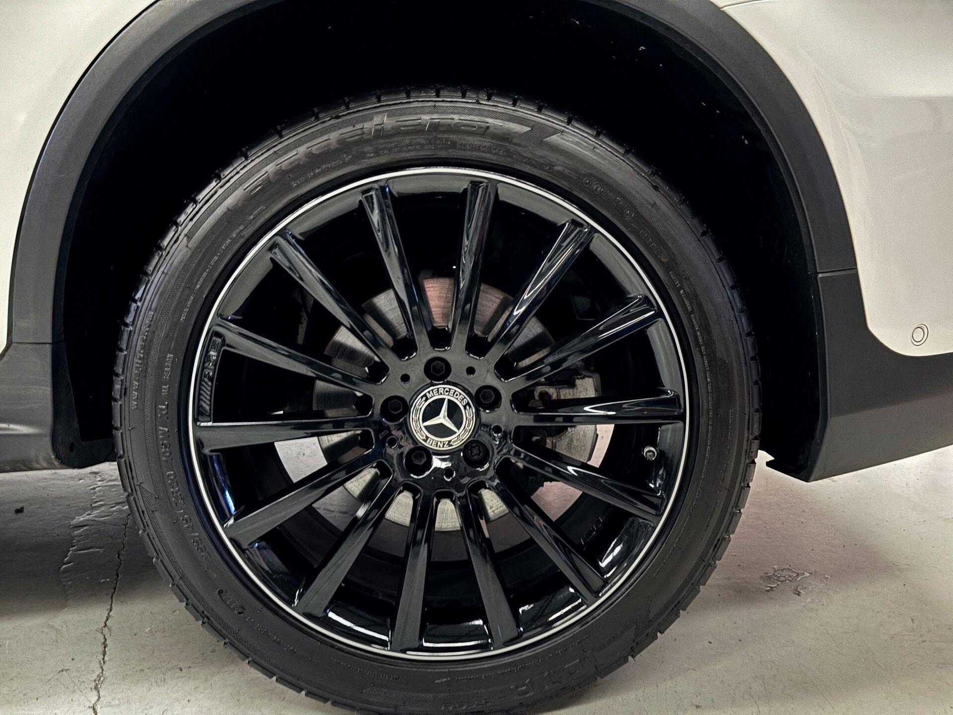 Mercedes-Benz GLC view 39