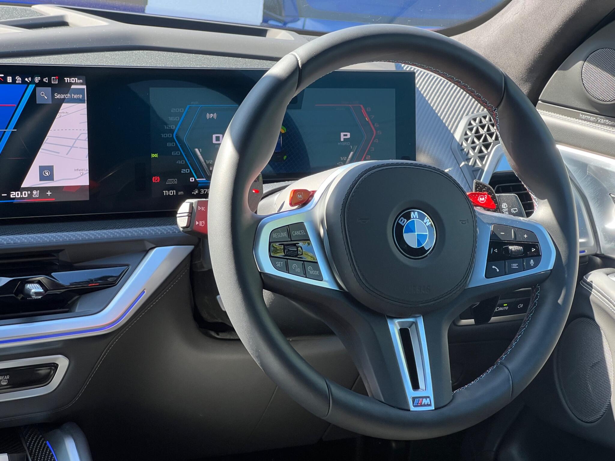 BMW XM view 17