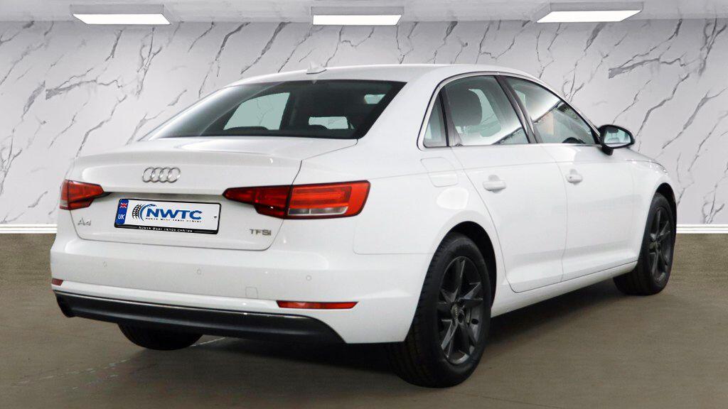 Audi A4 view 6