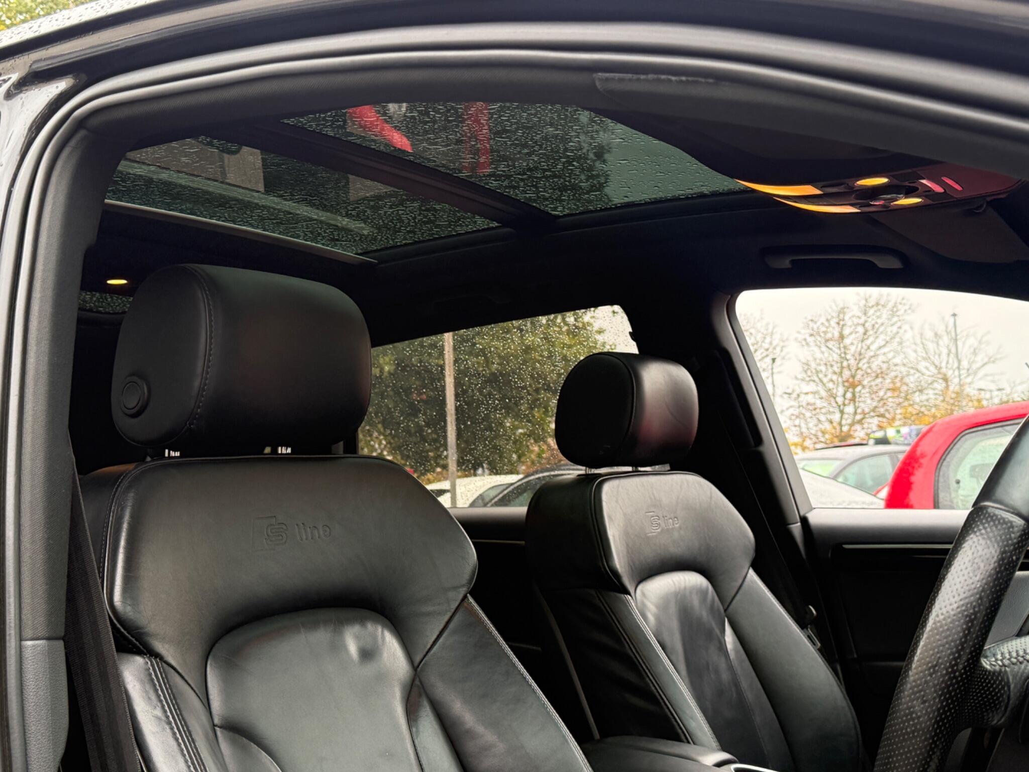 Audi Q7 - Image 35