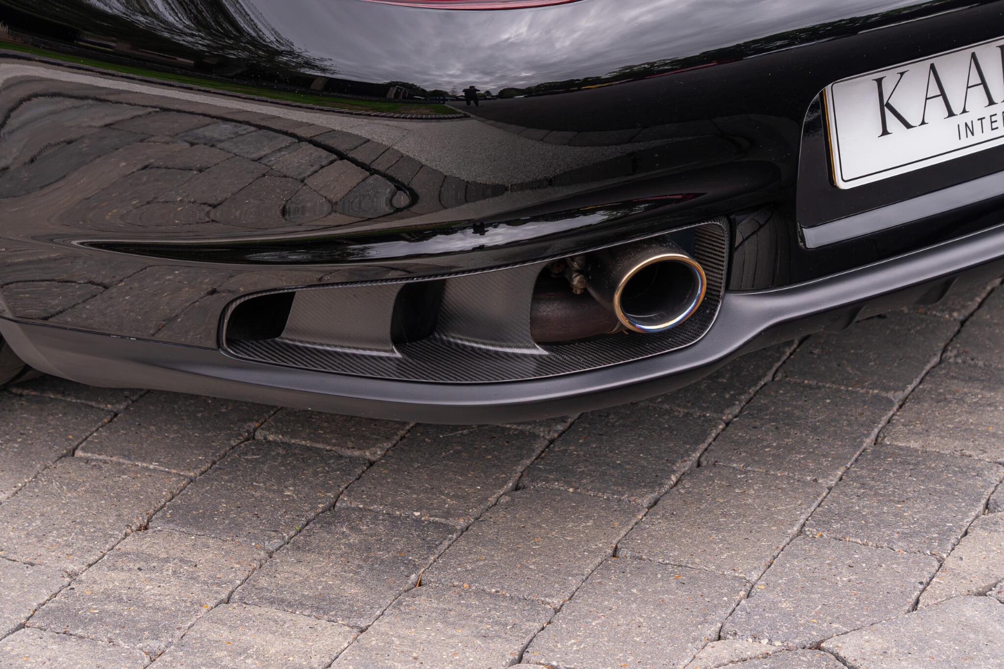 Porsche 911 view 56