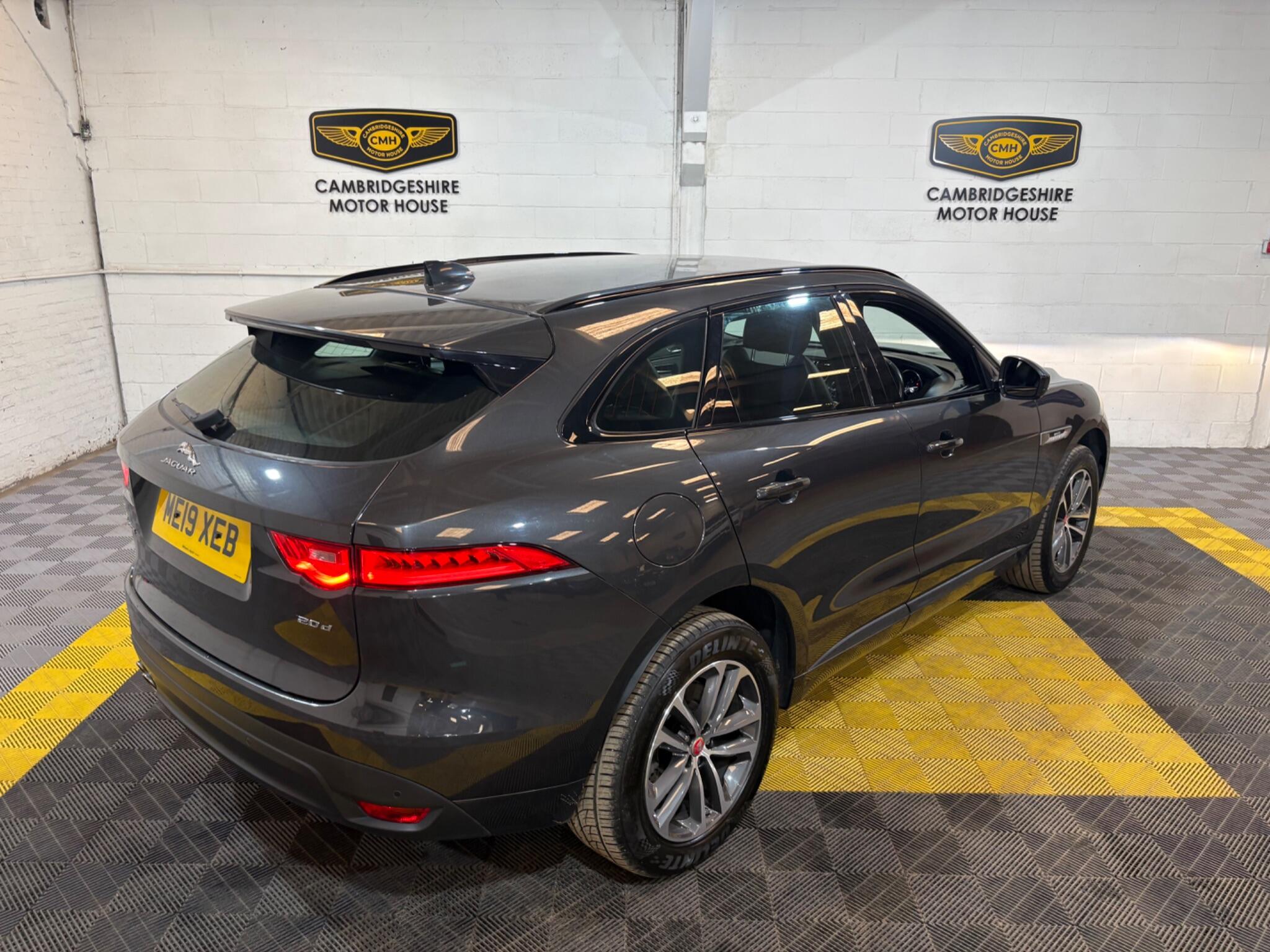 Jaguar F-Pace view 15