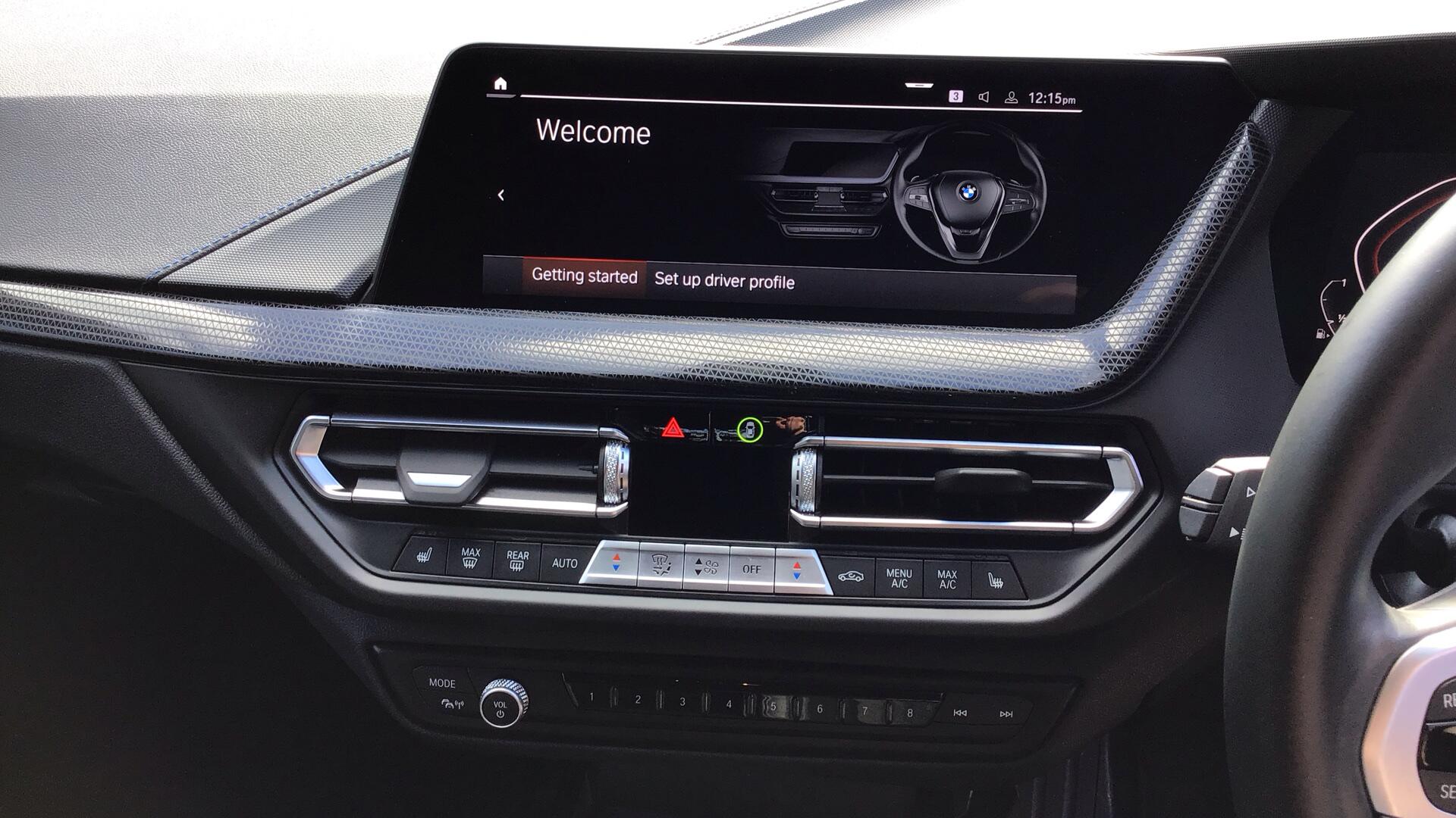BMW 1 Series view 8