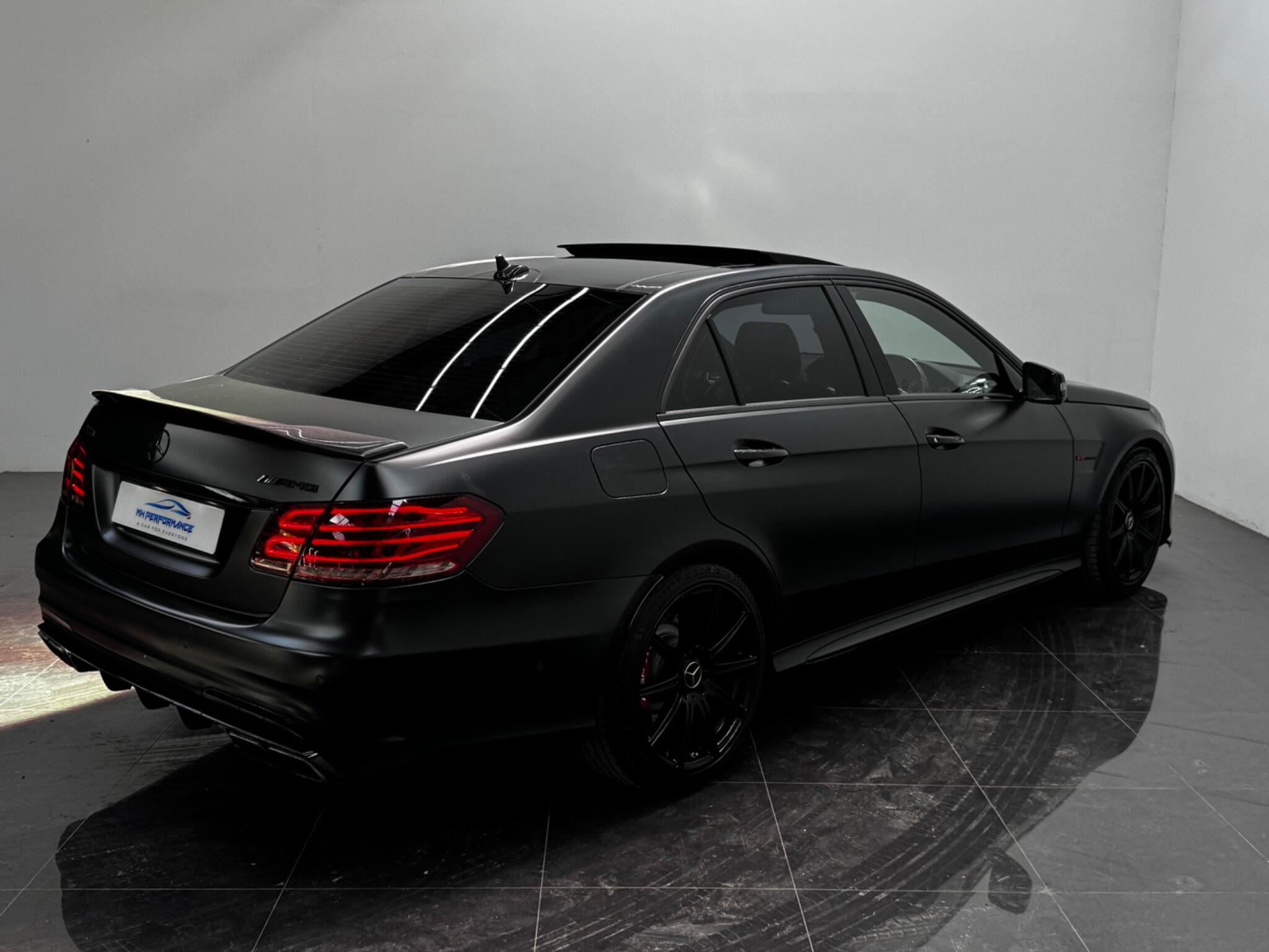 Mercedes-Benz E-Class view 59