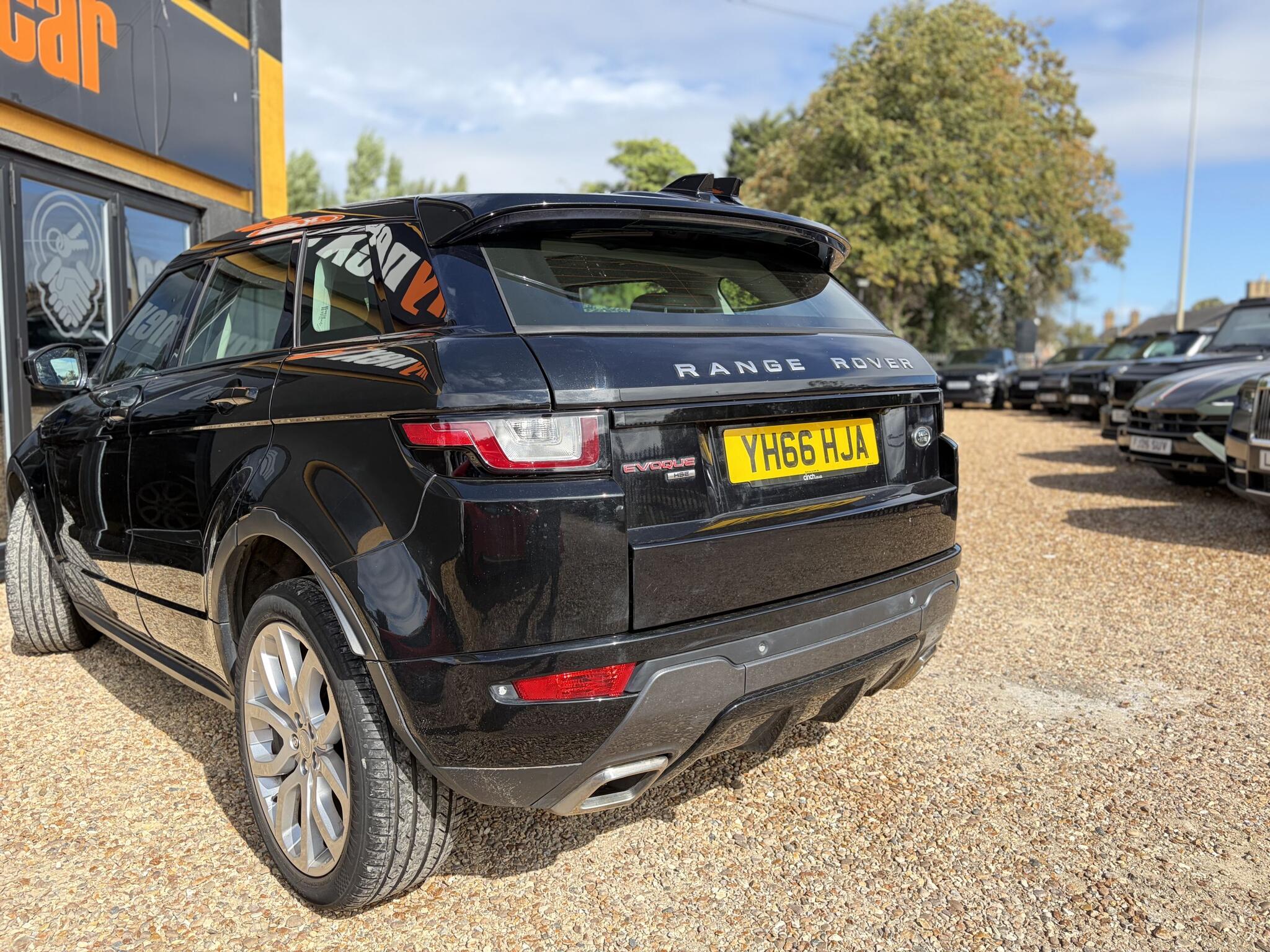 Land Rover Range Rover Evoque view 7