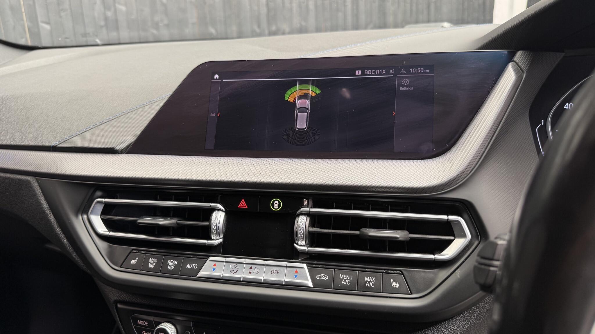 BMW 1 Series view 20