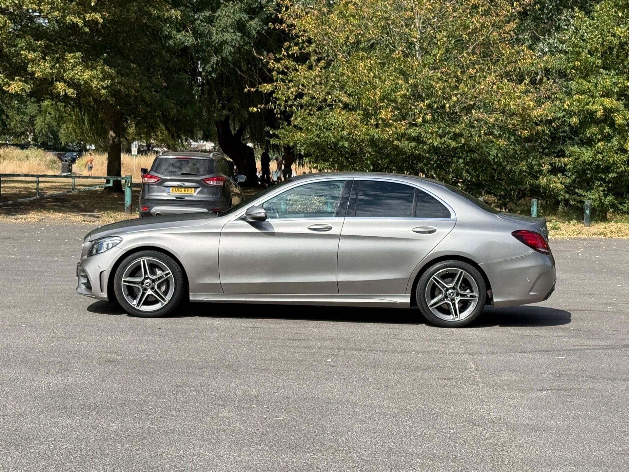 Mercedes-Benz C-Class view 13