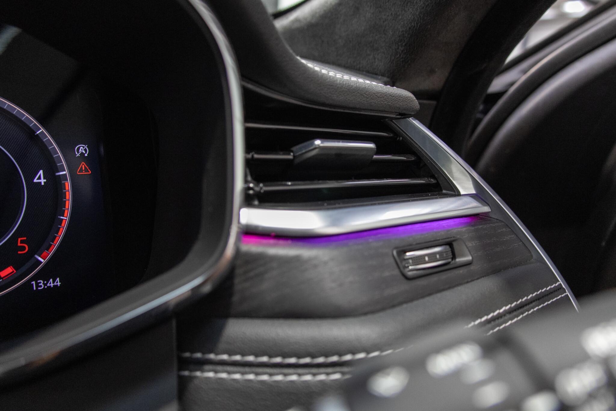 Jaguar F-Pace view 39