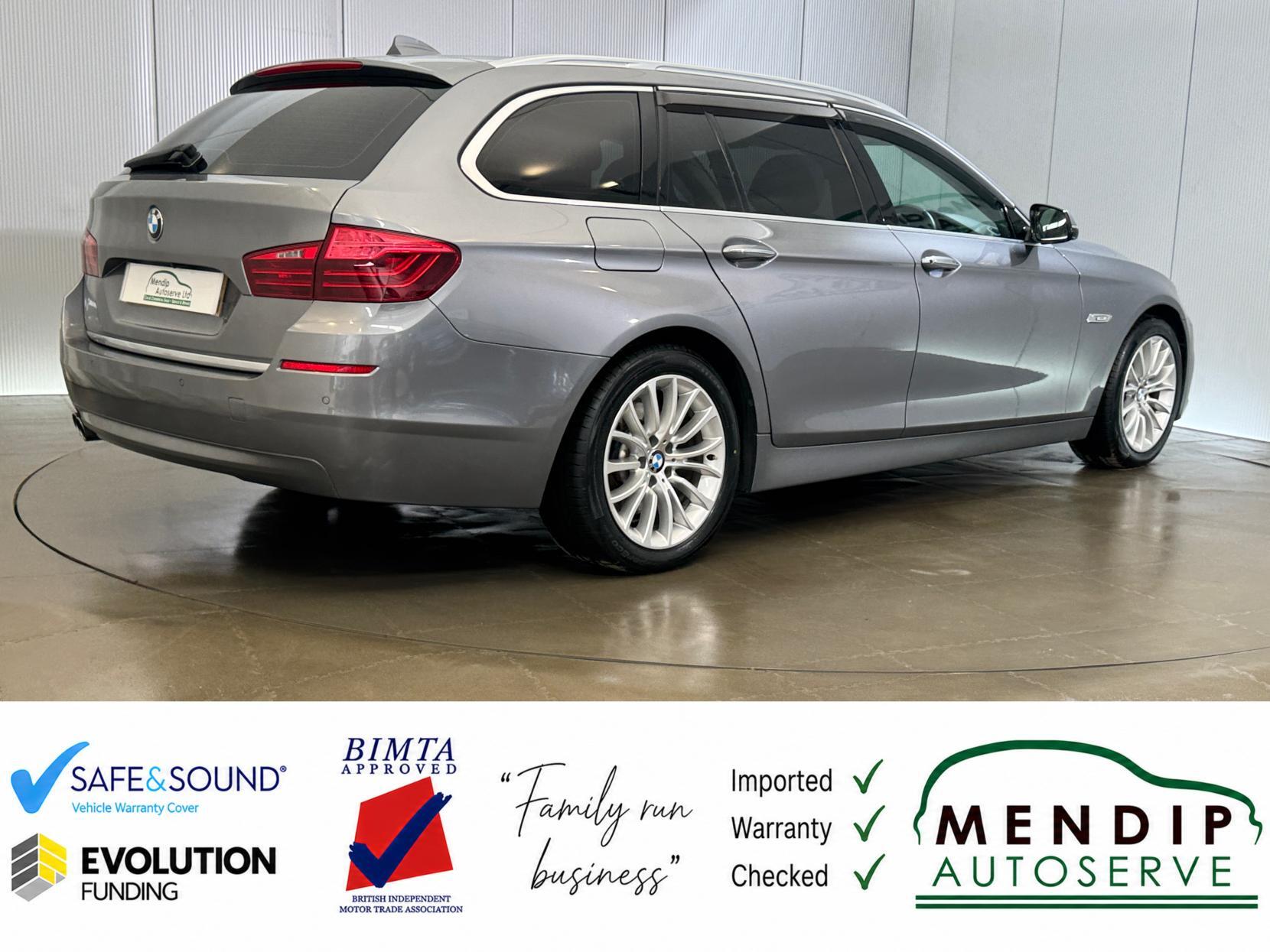 BMW 5 Series view 19